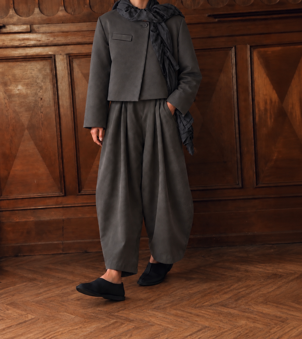Aurelia & Zwei Frauen Mara kalhoty barrel viskózové
