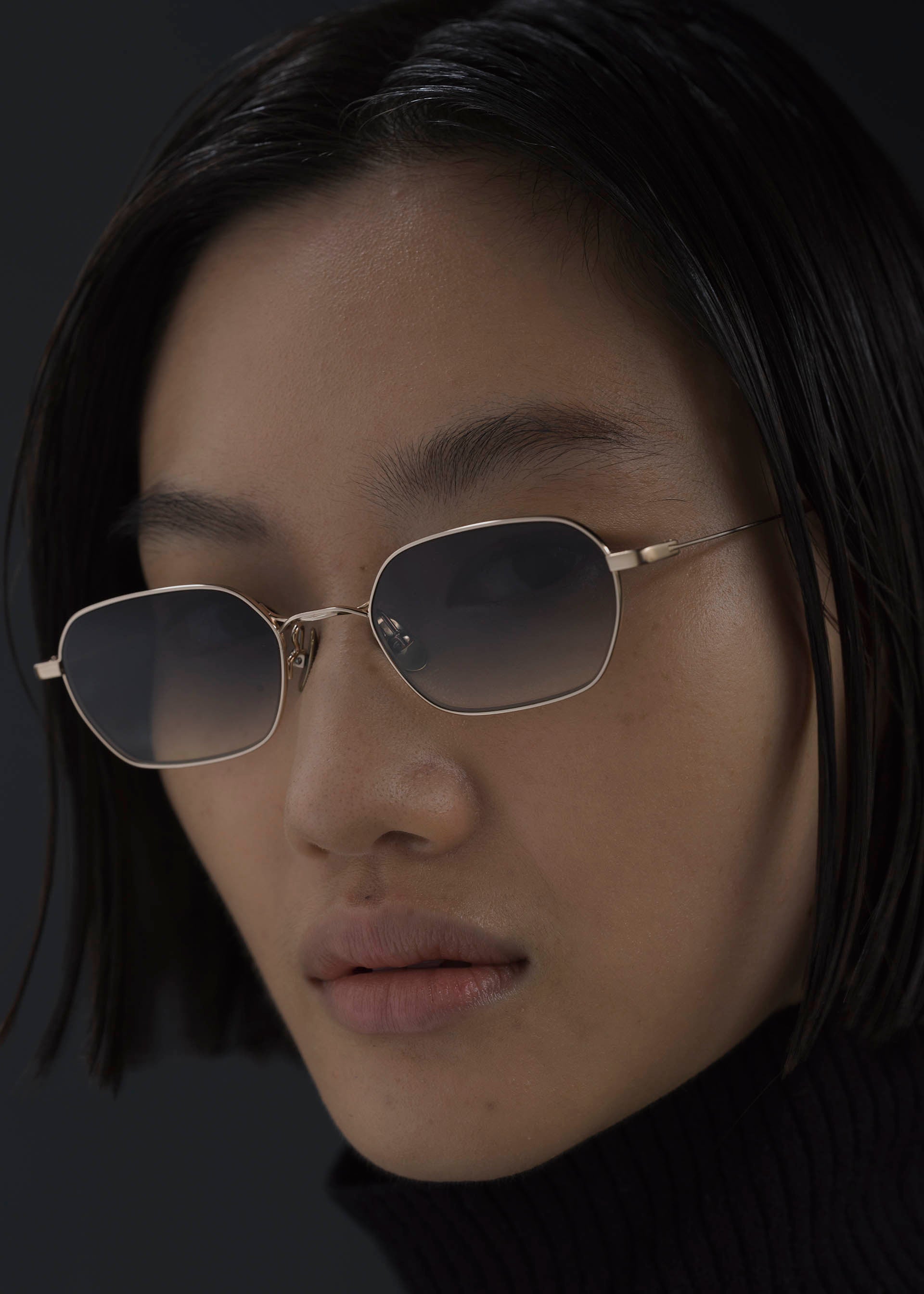 Issey Miyake Hexagon IX sluneční brýle šedé