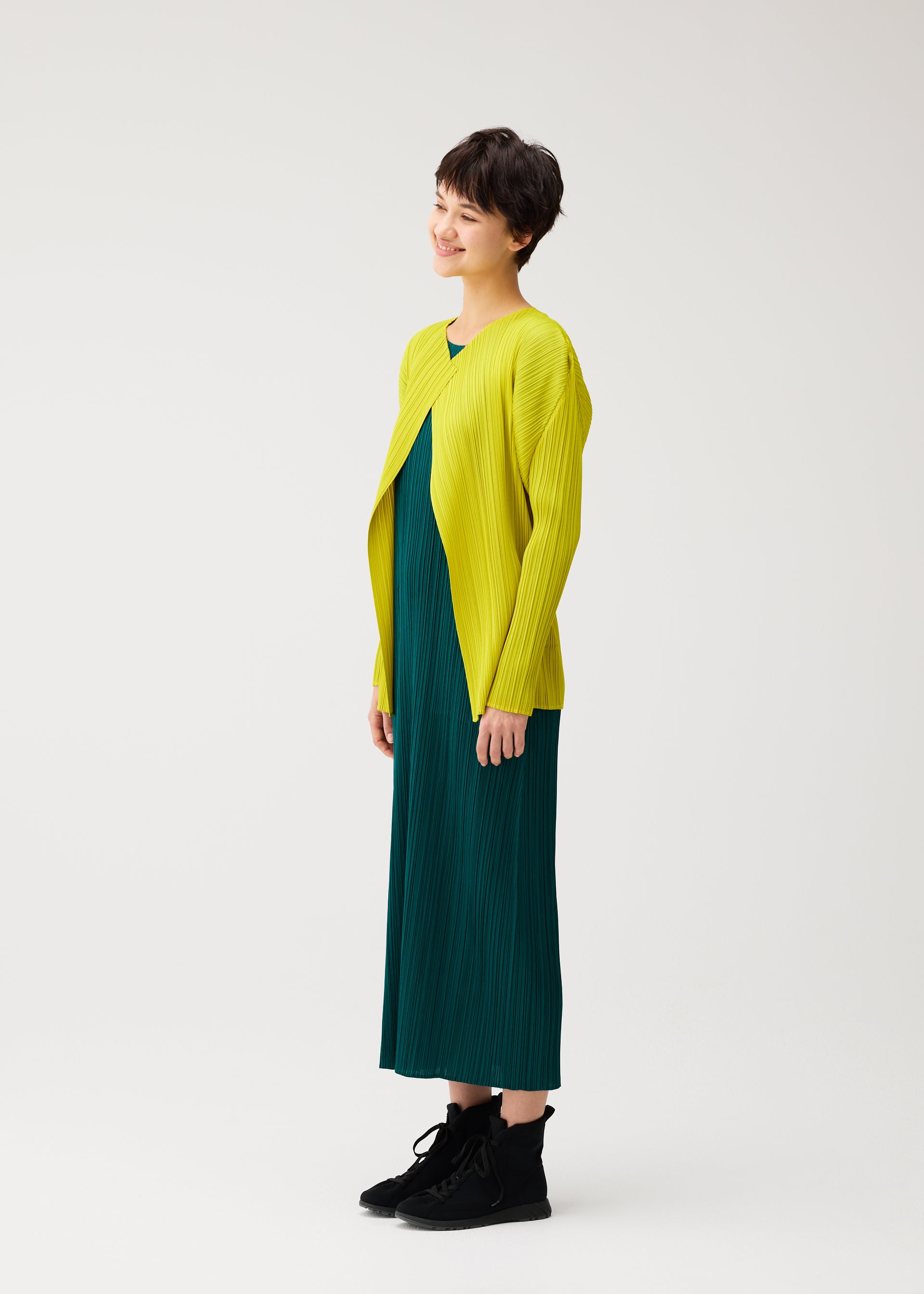 Issey Miyake Monthly Colors October kardigan zelený