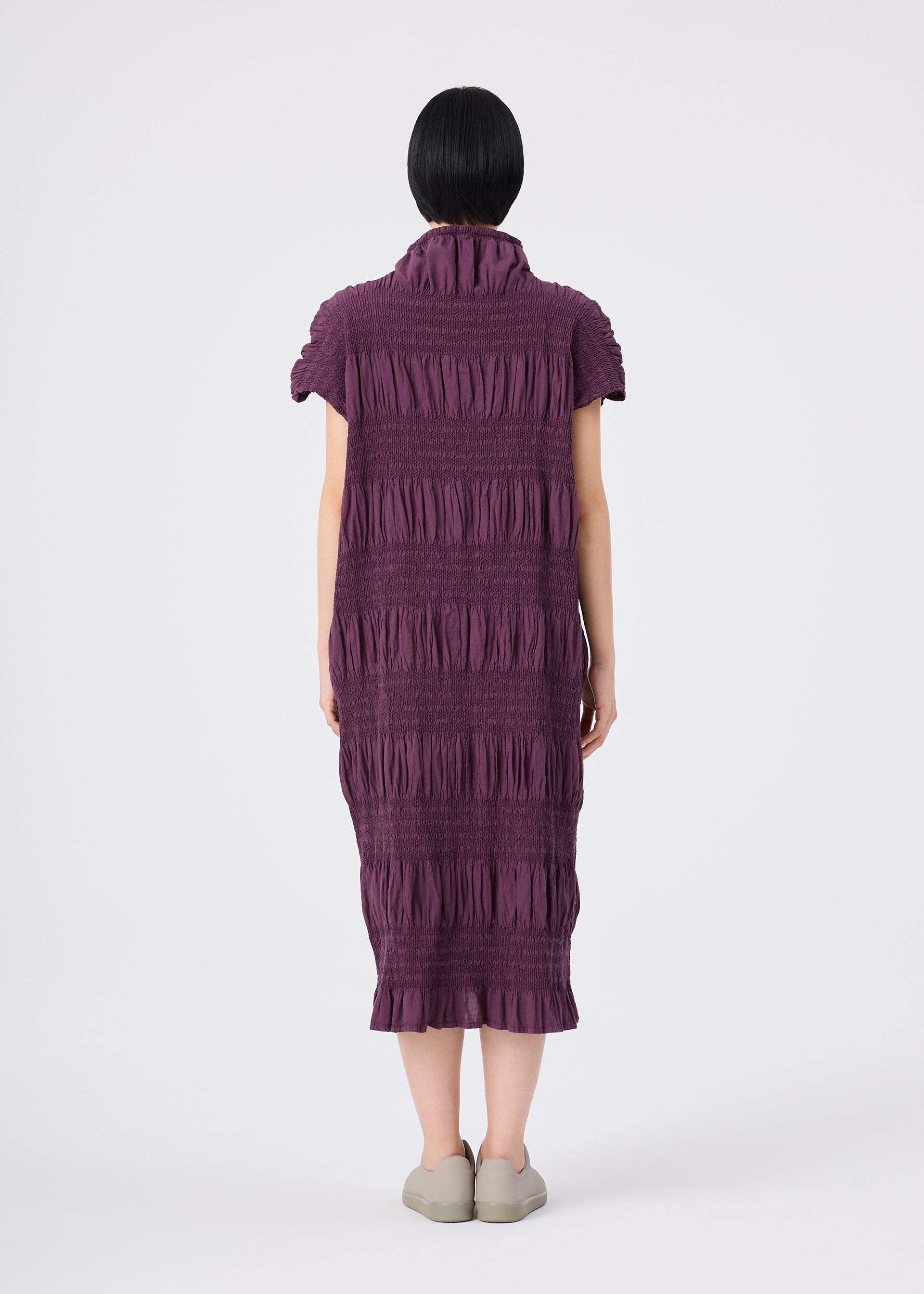 Issey Miyake Shrink Stripe košilové šaty černá