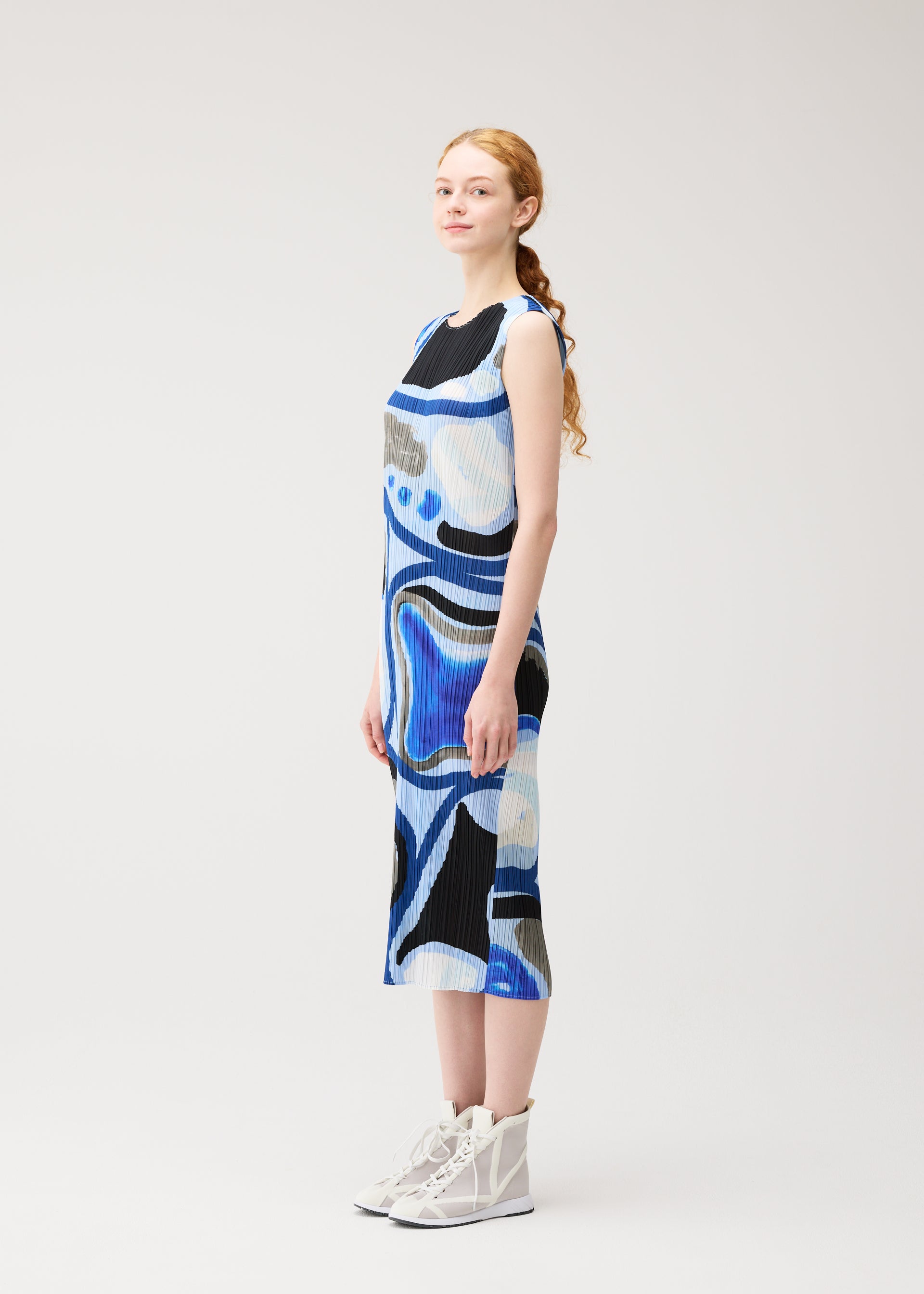 Pleats Please Issey Miyake Roll šaty světle modrá vel. 3