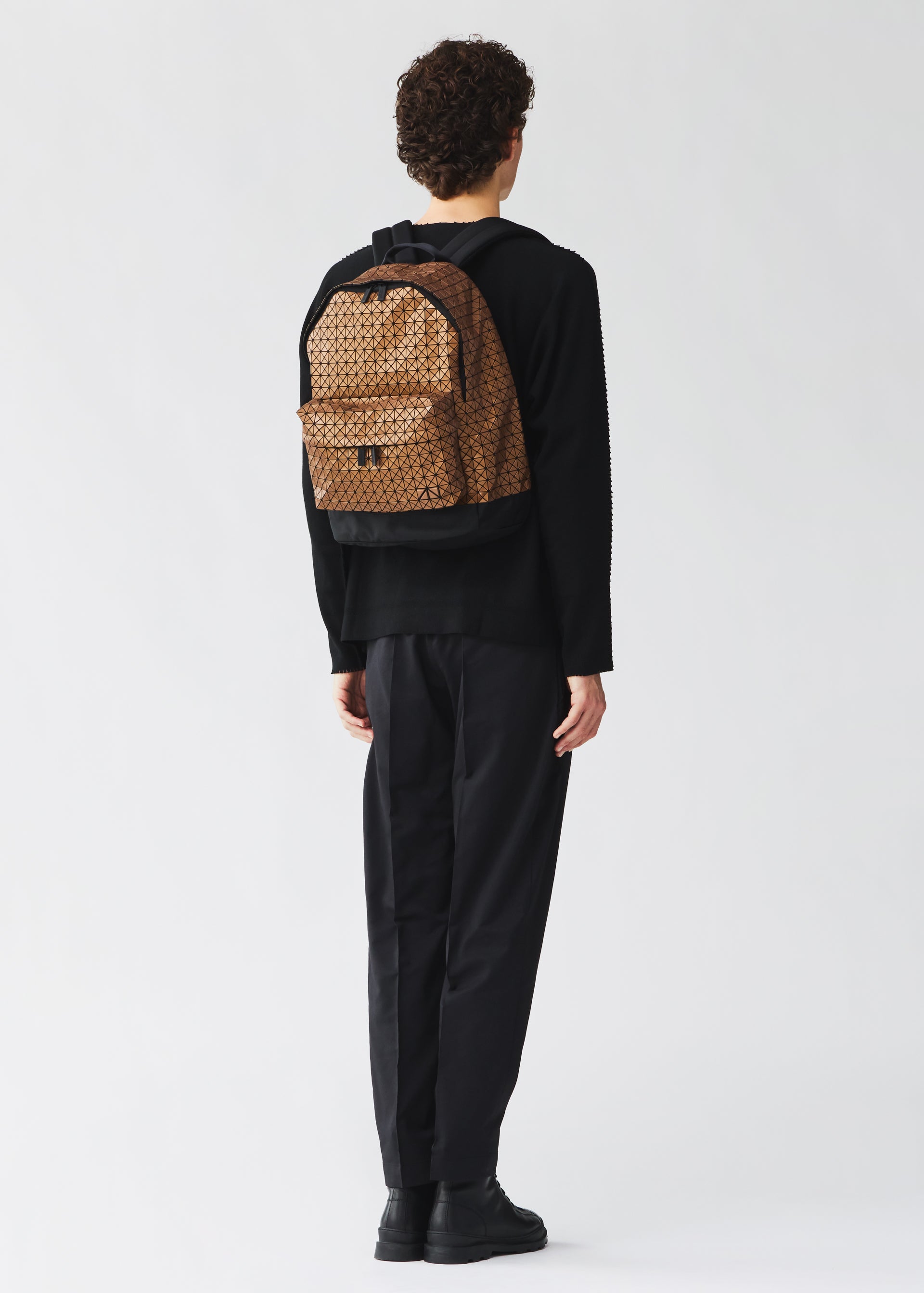 Bao Bao Issey Miyake Daypack Reflector batoh měděný
