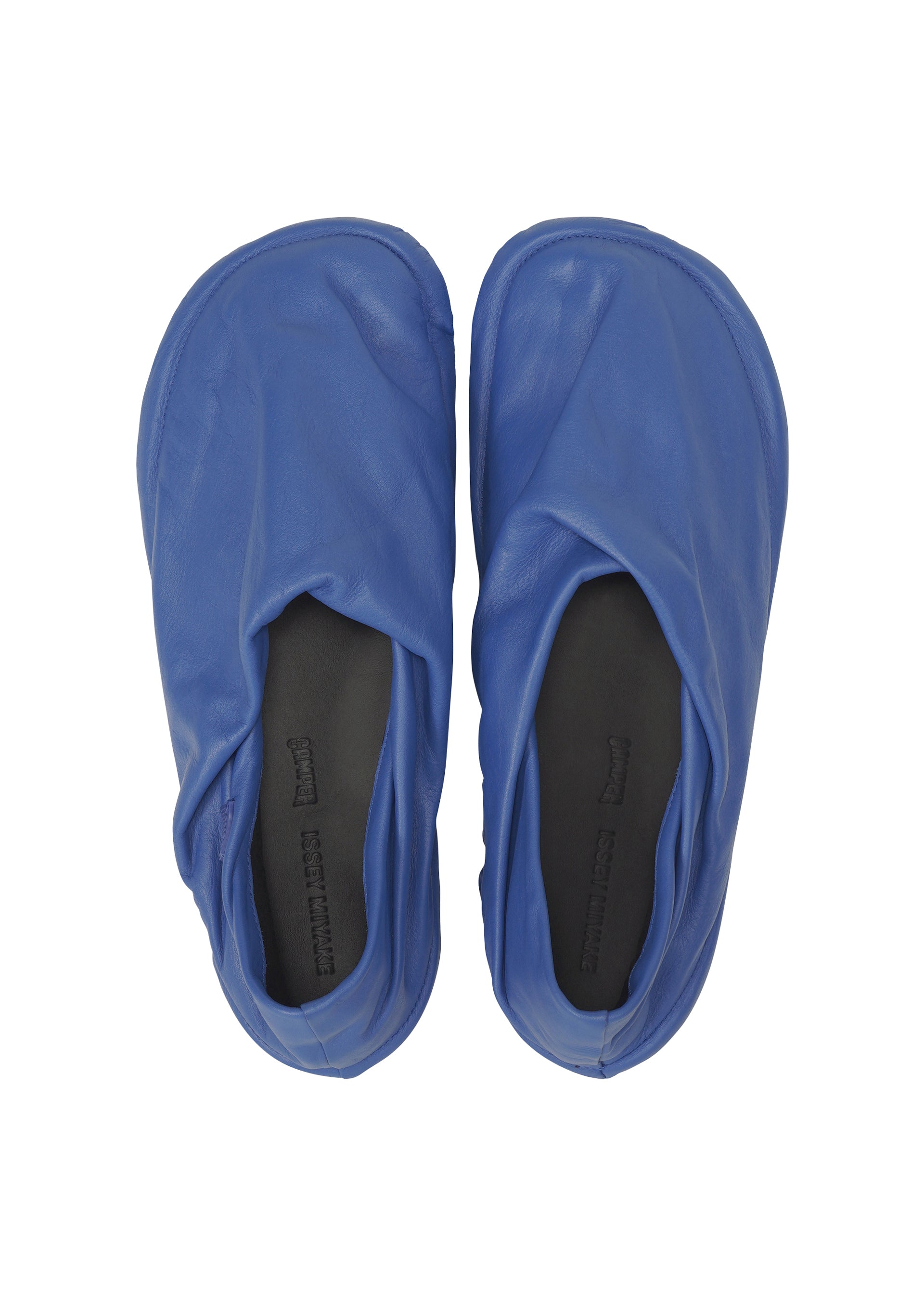 Issey Miyake Peu Form boty bílé vel. 39 kožené