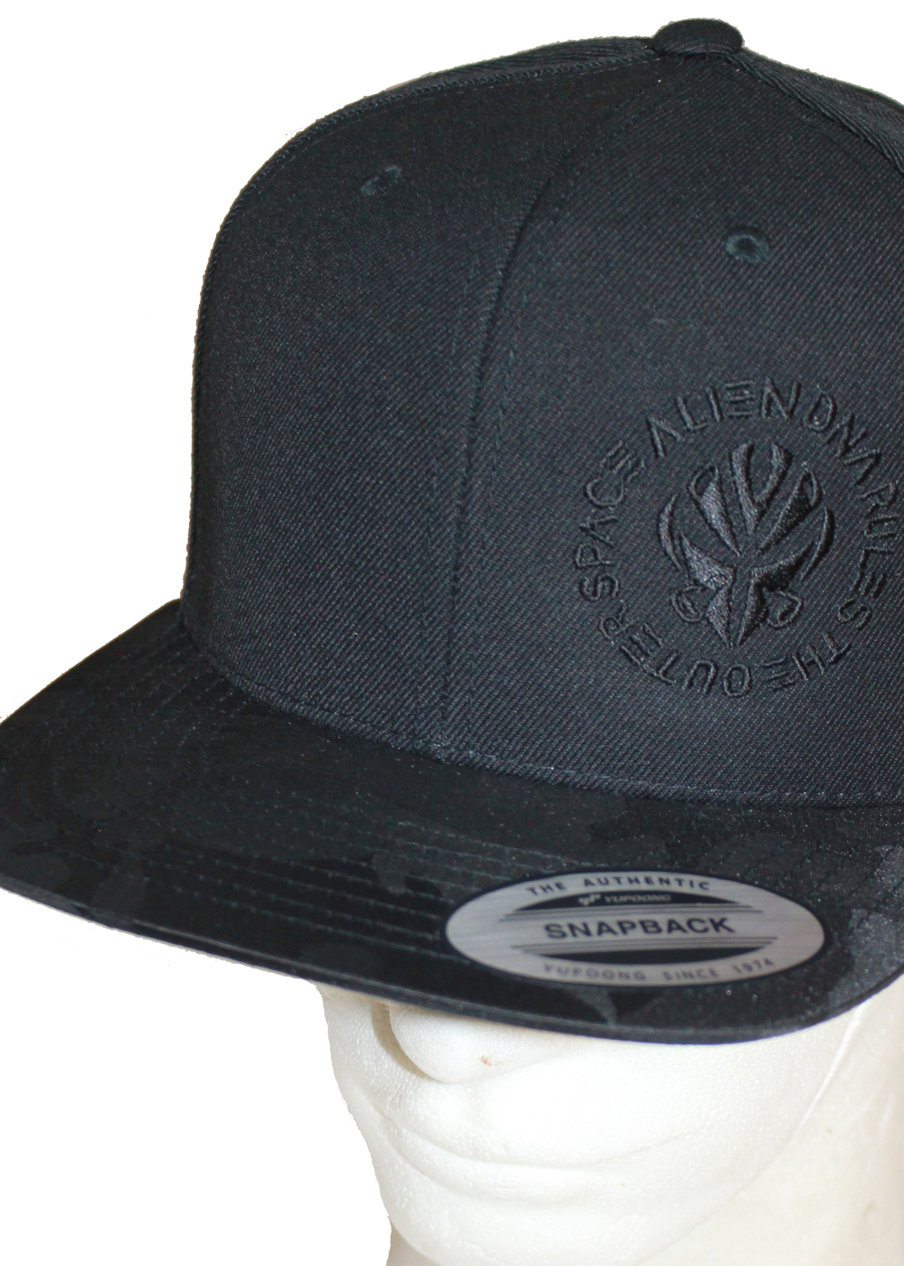 Alien DNA Outer Space kšiltovka snapback černá camo