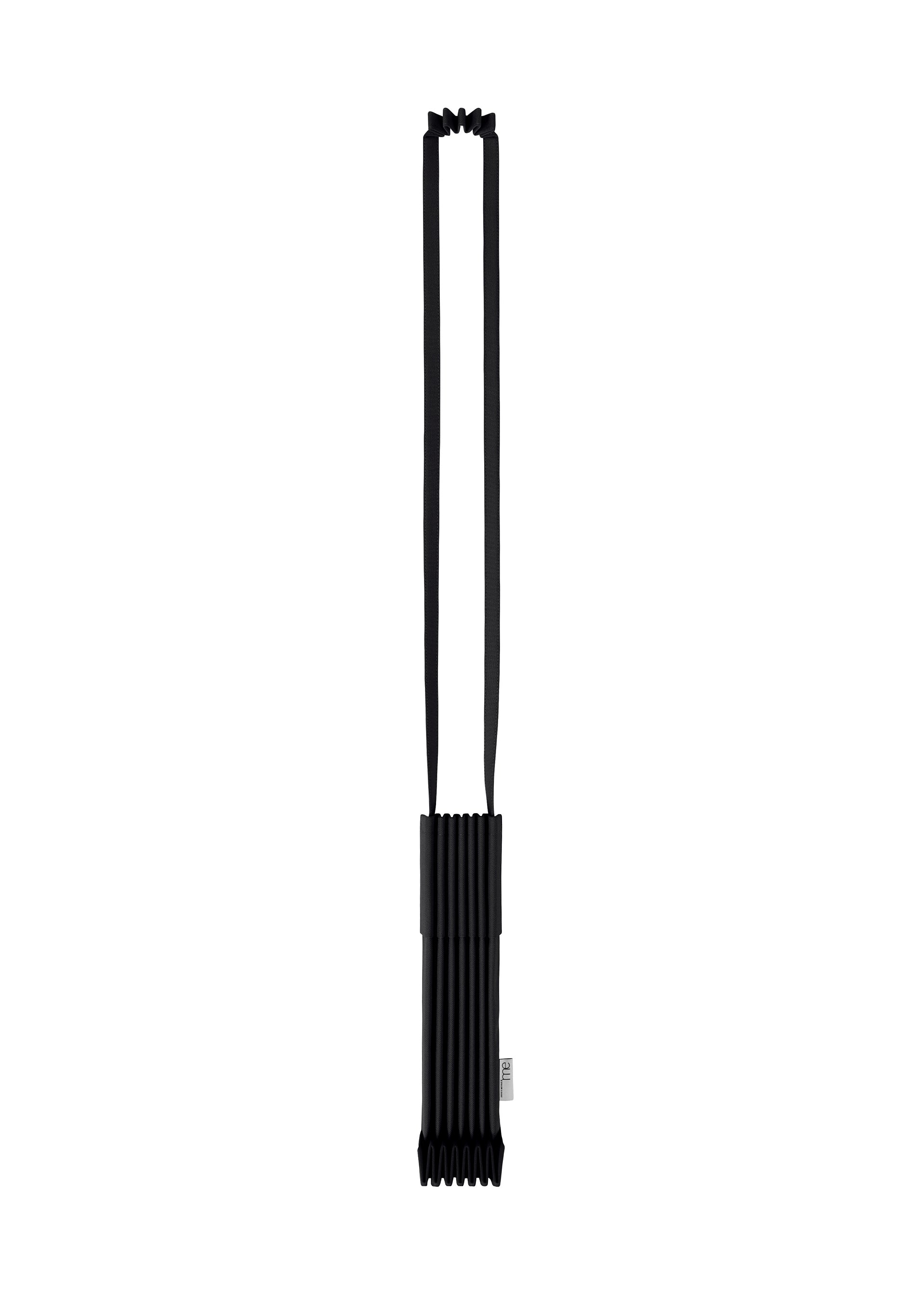Issey Miyake Trunk Pleats Bag 12 kabelka černá