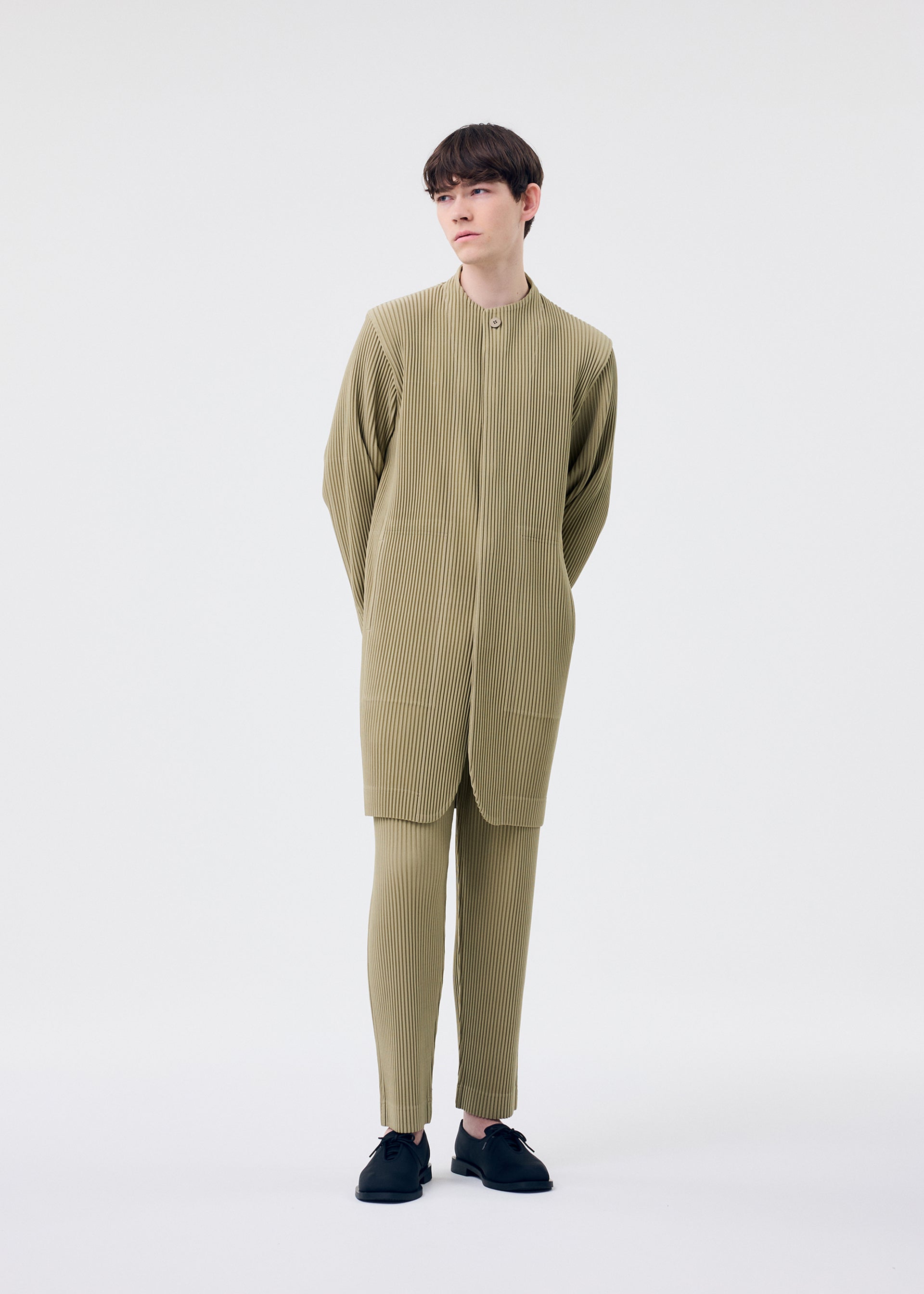 Issey Miyake Tailored Pleats 1 pánské sako černé dlouhé