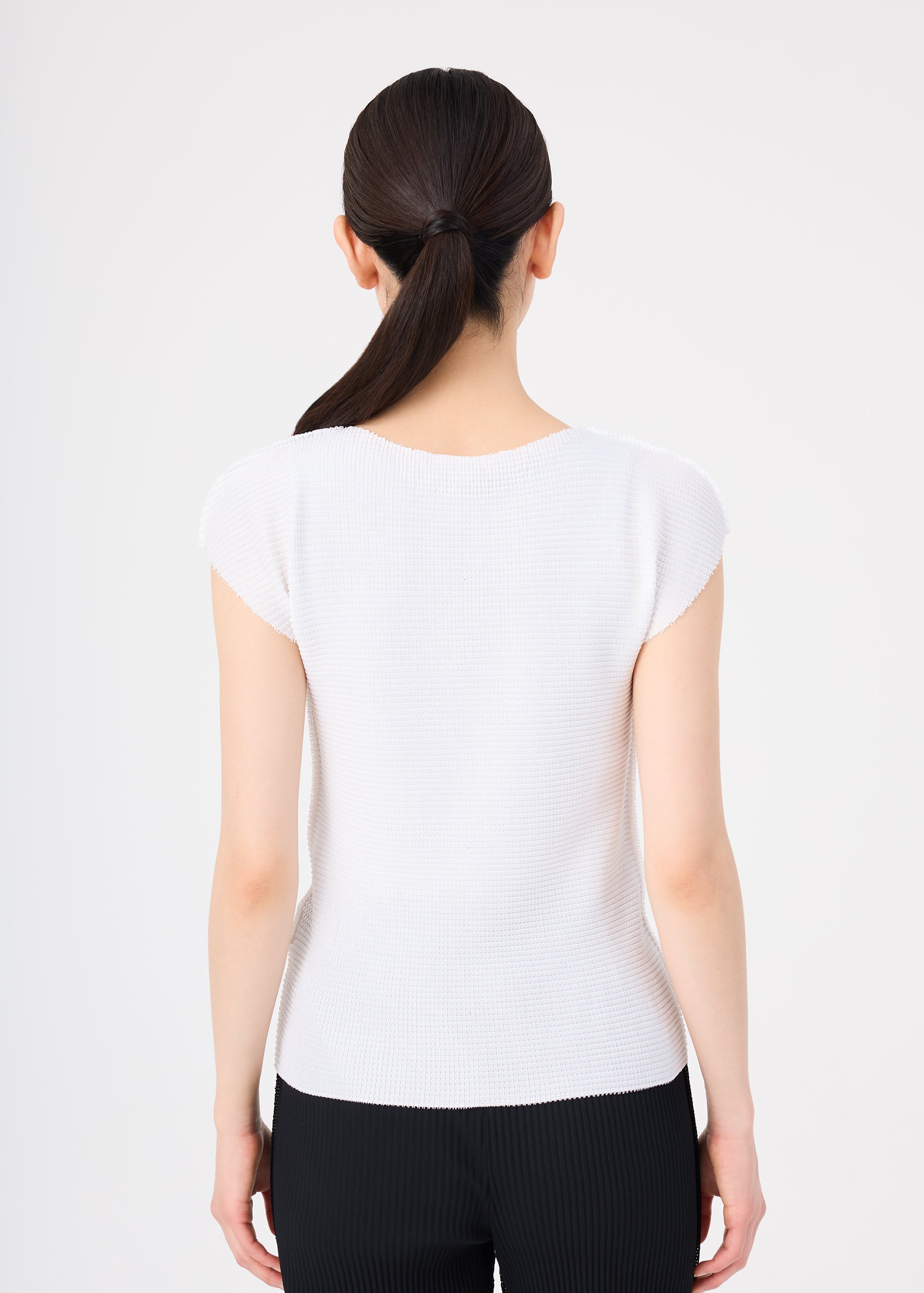 Issey Miyake Knit Stretch Pleats top bílý francouzský rukáv