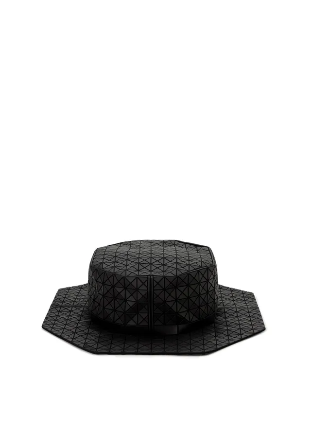 Issey Miyake Bao Bao Hat klobouk černý trojúhelníky