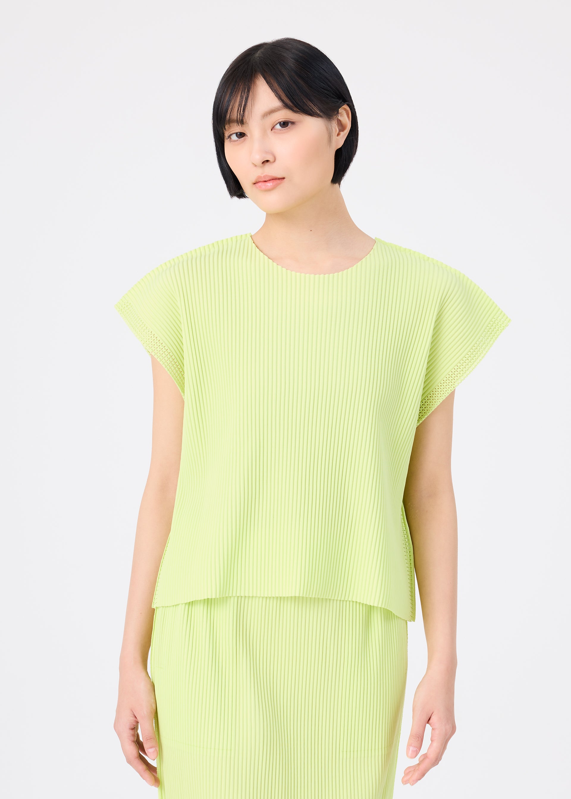 Issey Miyake Mesh Pleats pletený top s krátkým rukávem černý