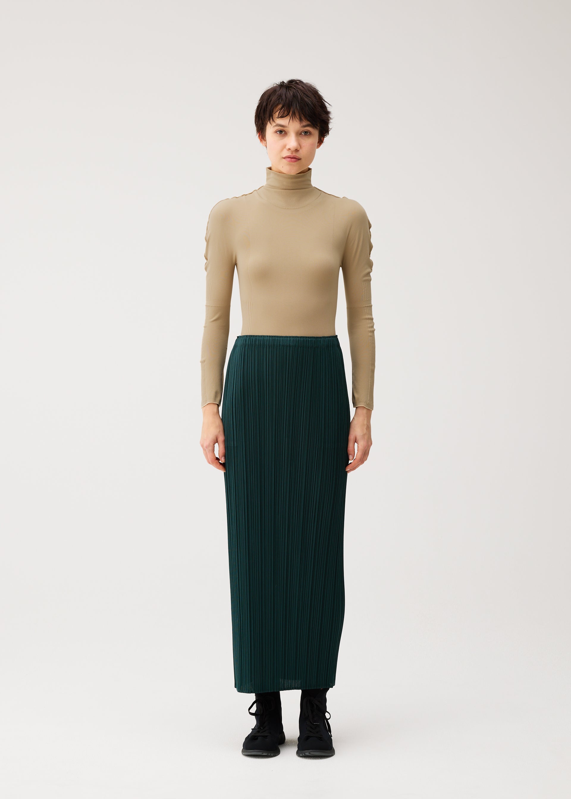 Issey Miyake A-Poc Skin top černý s rolákem
