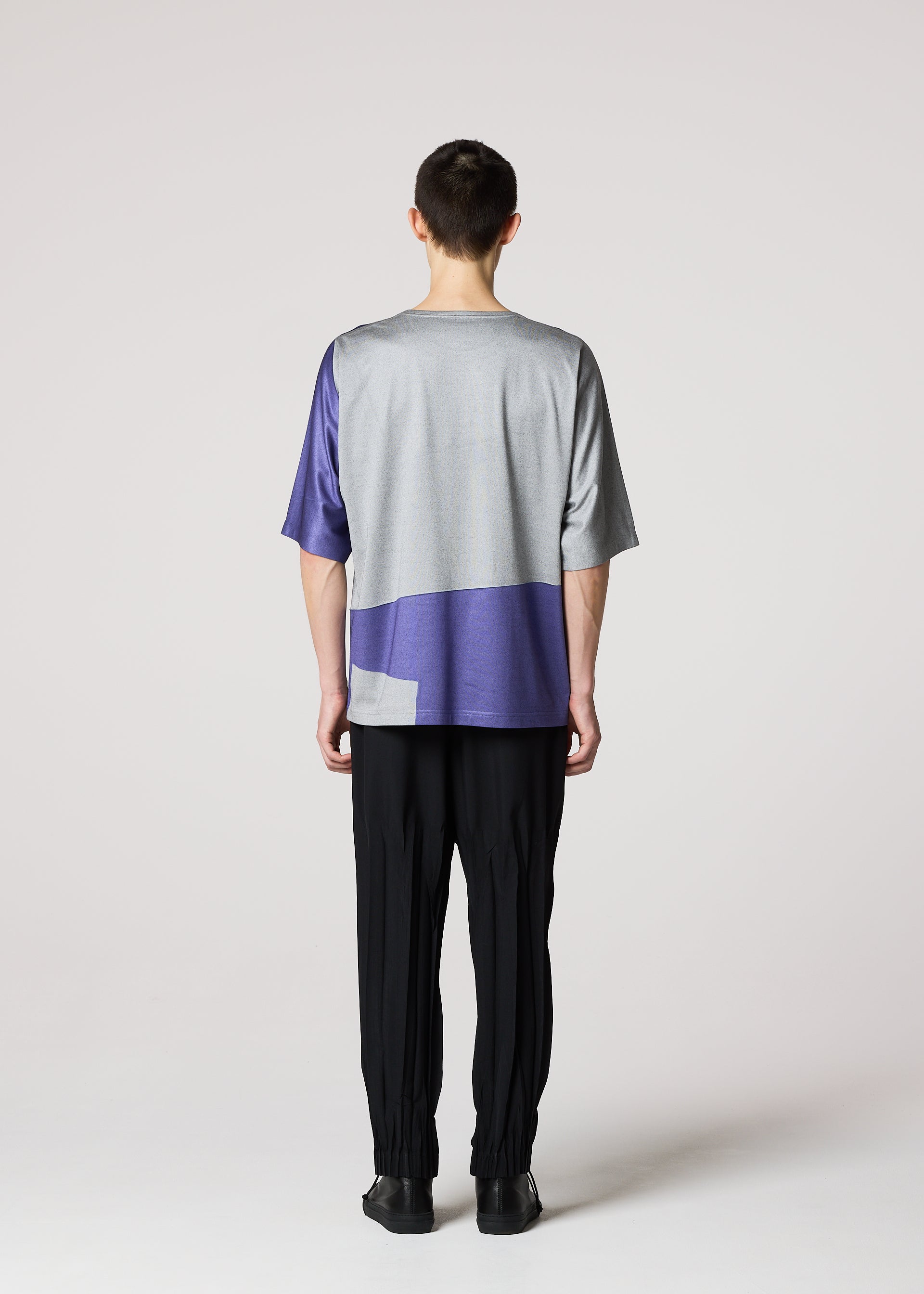 Issey Miyake Geometry Plating pánské tričko černé 3