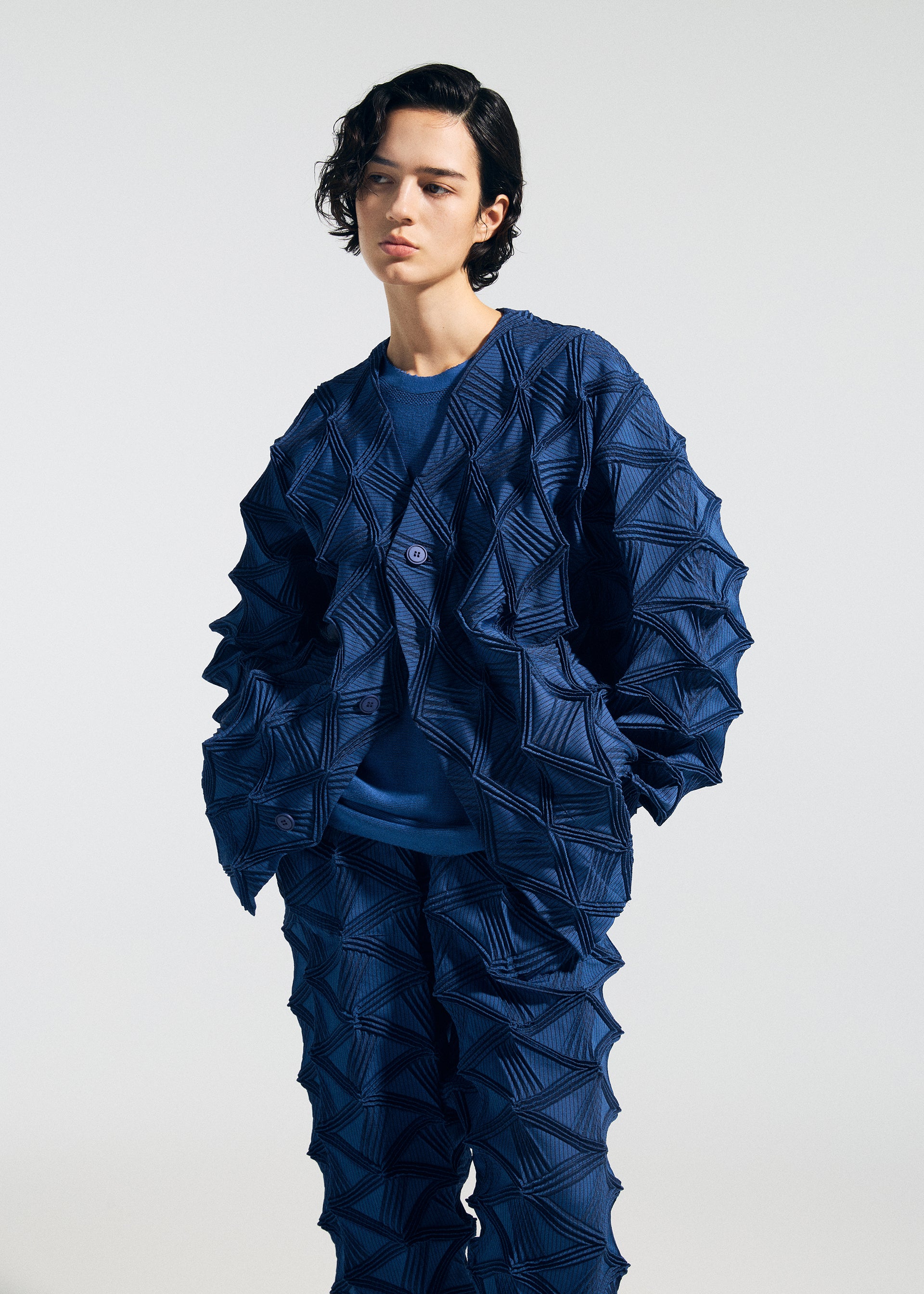 Issey Miyake Type-O 023 kardigan Black strečový