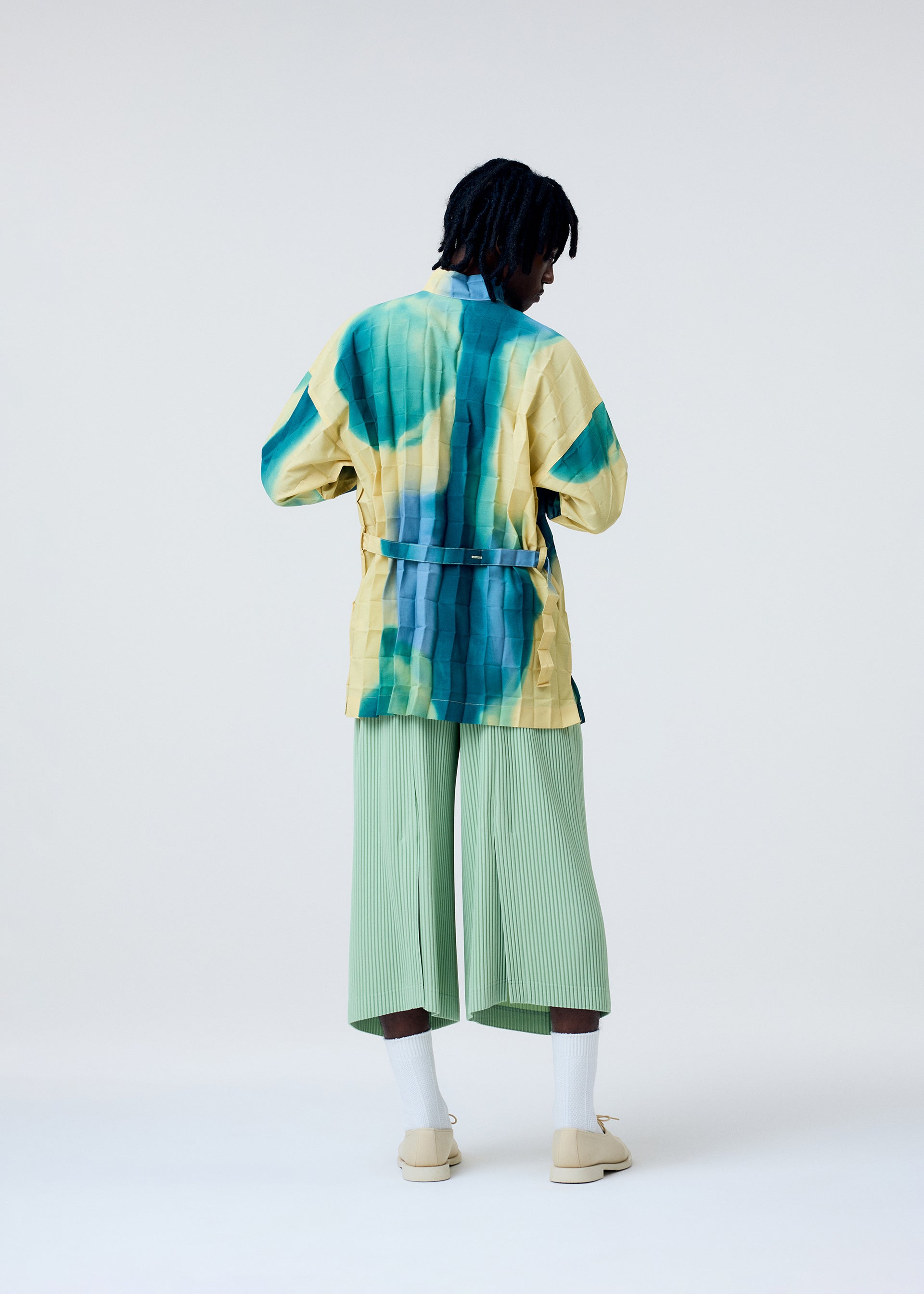 Issey Miyake Dawn Edge košile pánská šedá stojáček