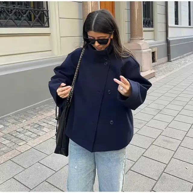 Norielle Elise černý krátký dvouřadý kabátek