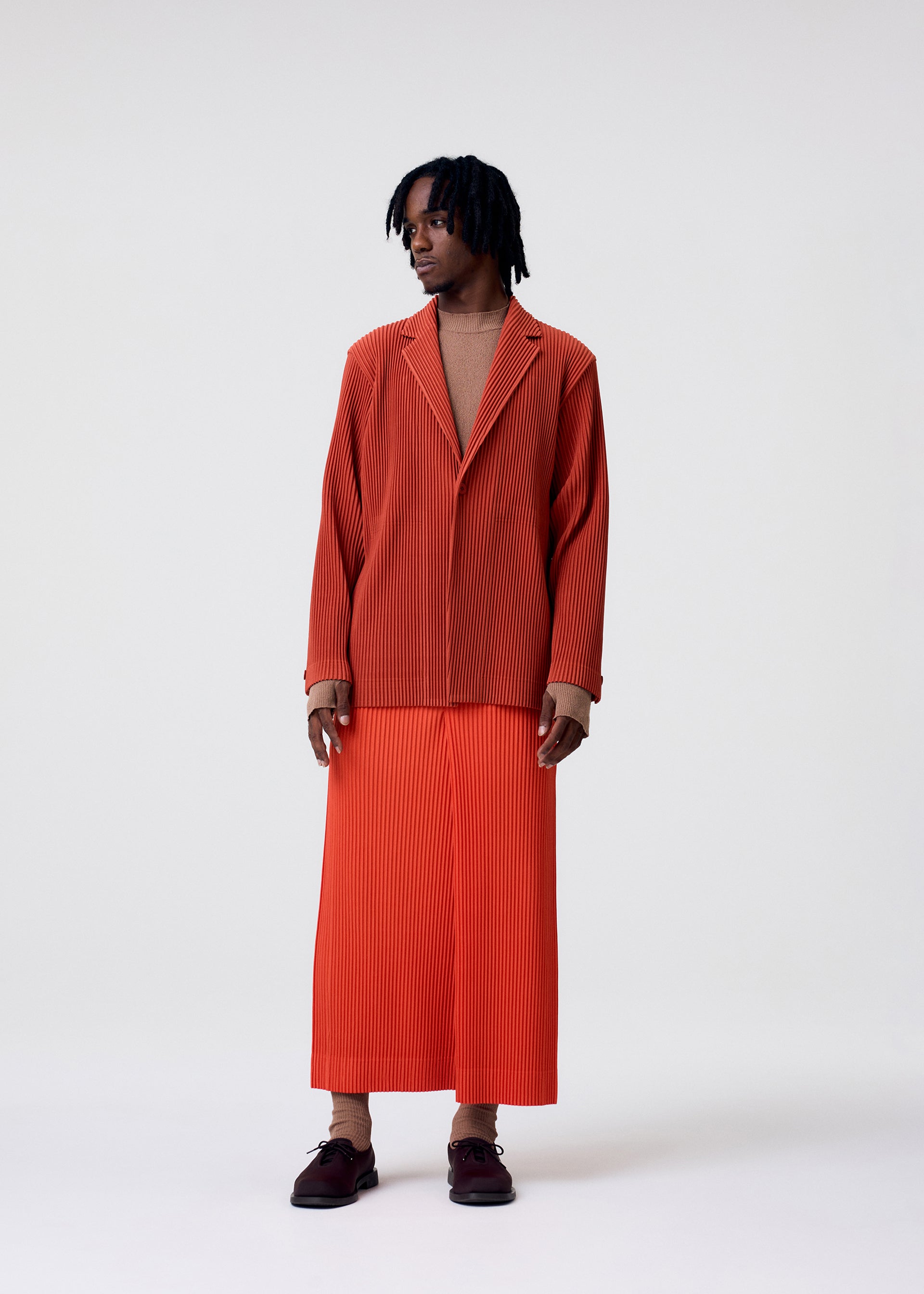 Issey Miyake Tailored Pleats 3 HP61620 sako černé 2 plisé