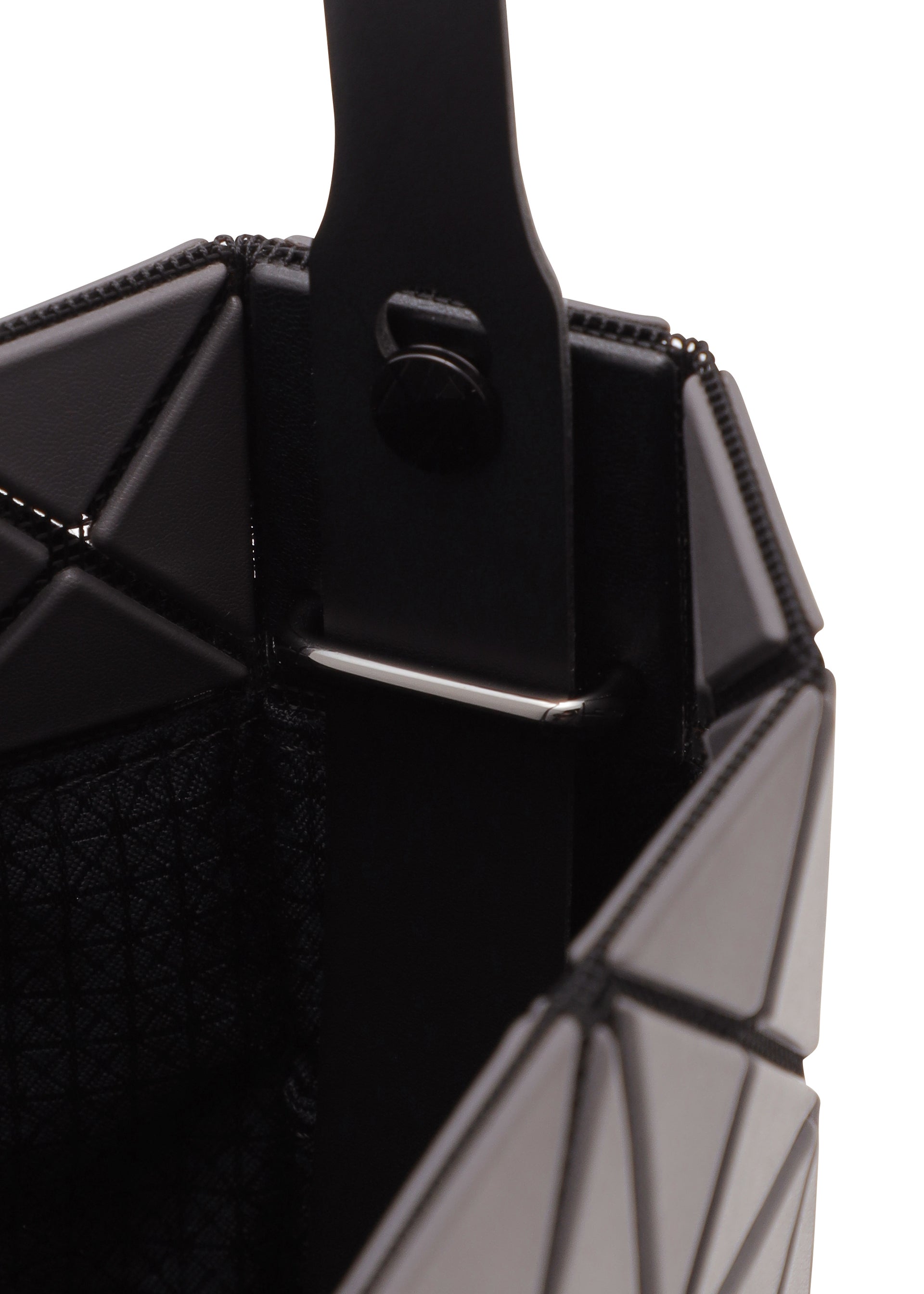 Issey Miyake Prism Matte BB63AG506 crossbody černá mat