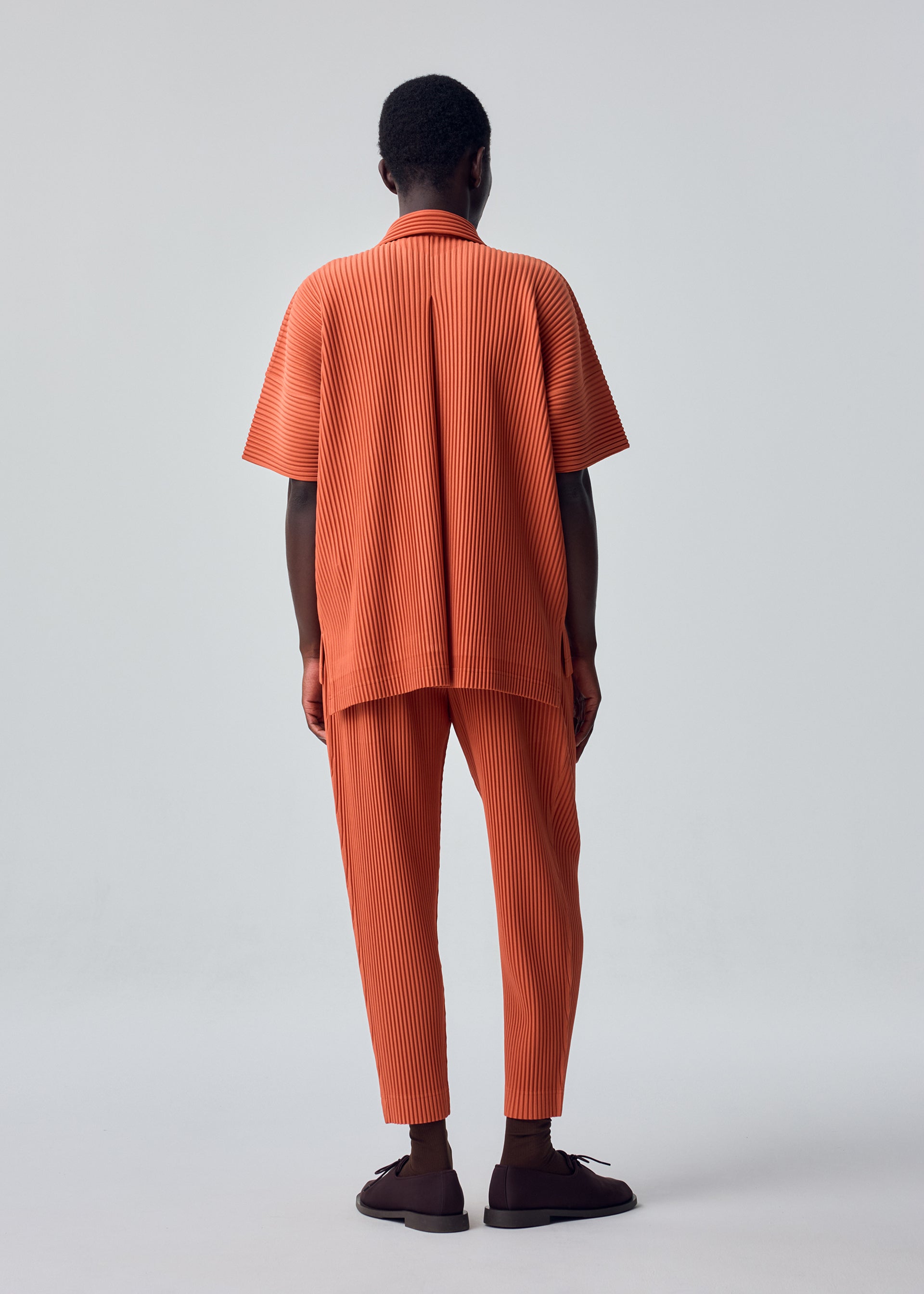 Issey Miyake Monthly Colors August kalhoty tapered