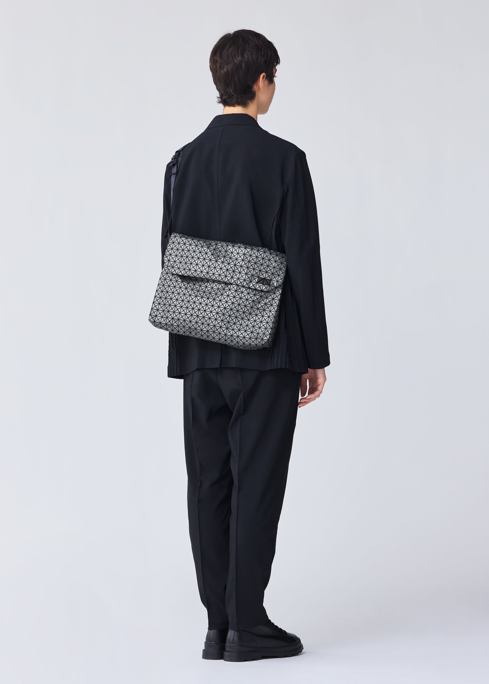 Bao Bao Issey Miyake Froggy Reflector kabelka šedá reflexní