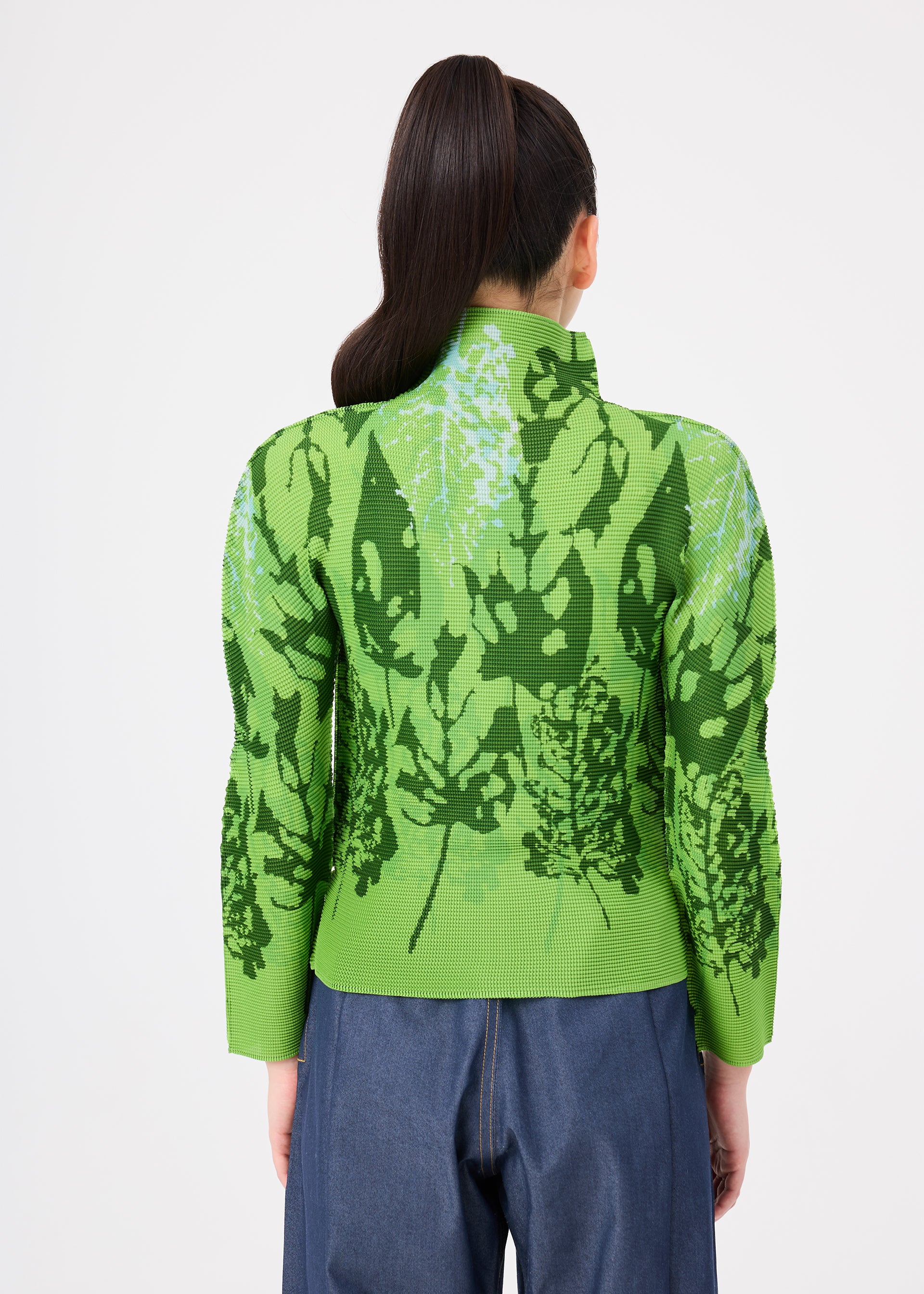 Issey Miyake Leaf top Brown-Hued rolák s dlouhým rukávem