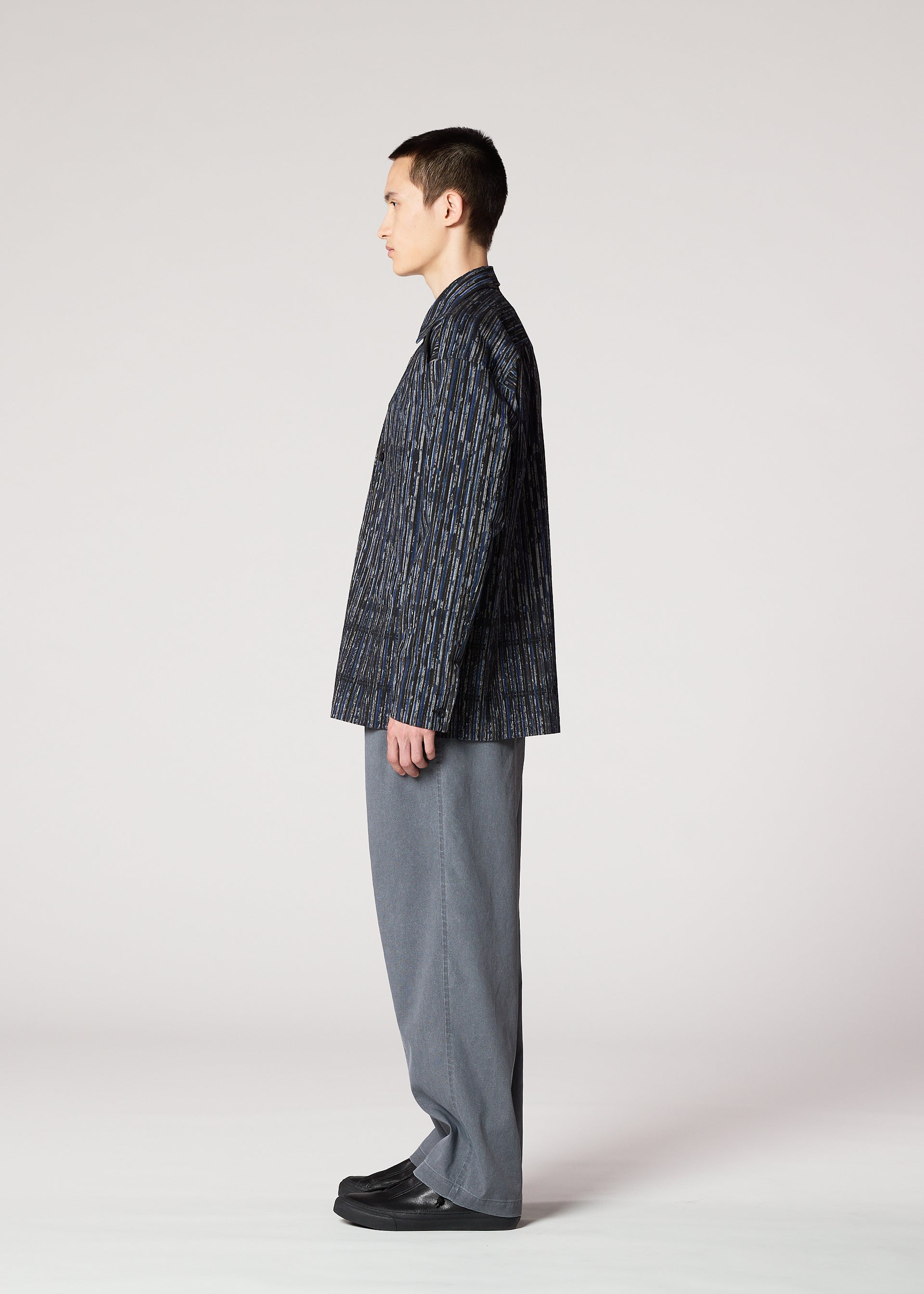 Issey Miyake Curviness Shirt košile charcoal gray pruhovaná