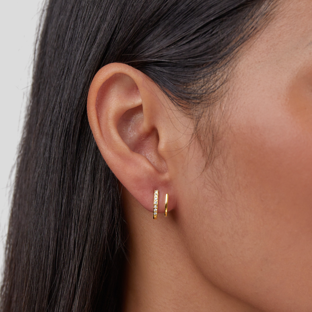 Norielle Double Hoop dvojité náušnice kruhy zlaté krystaly 18K