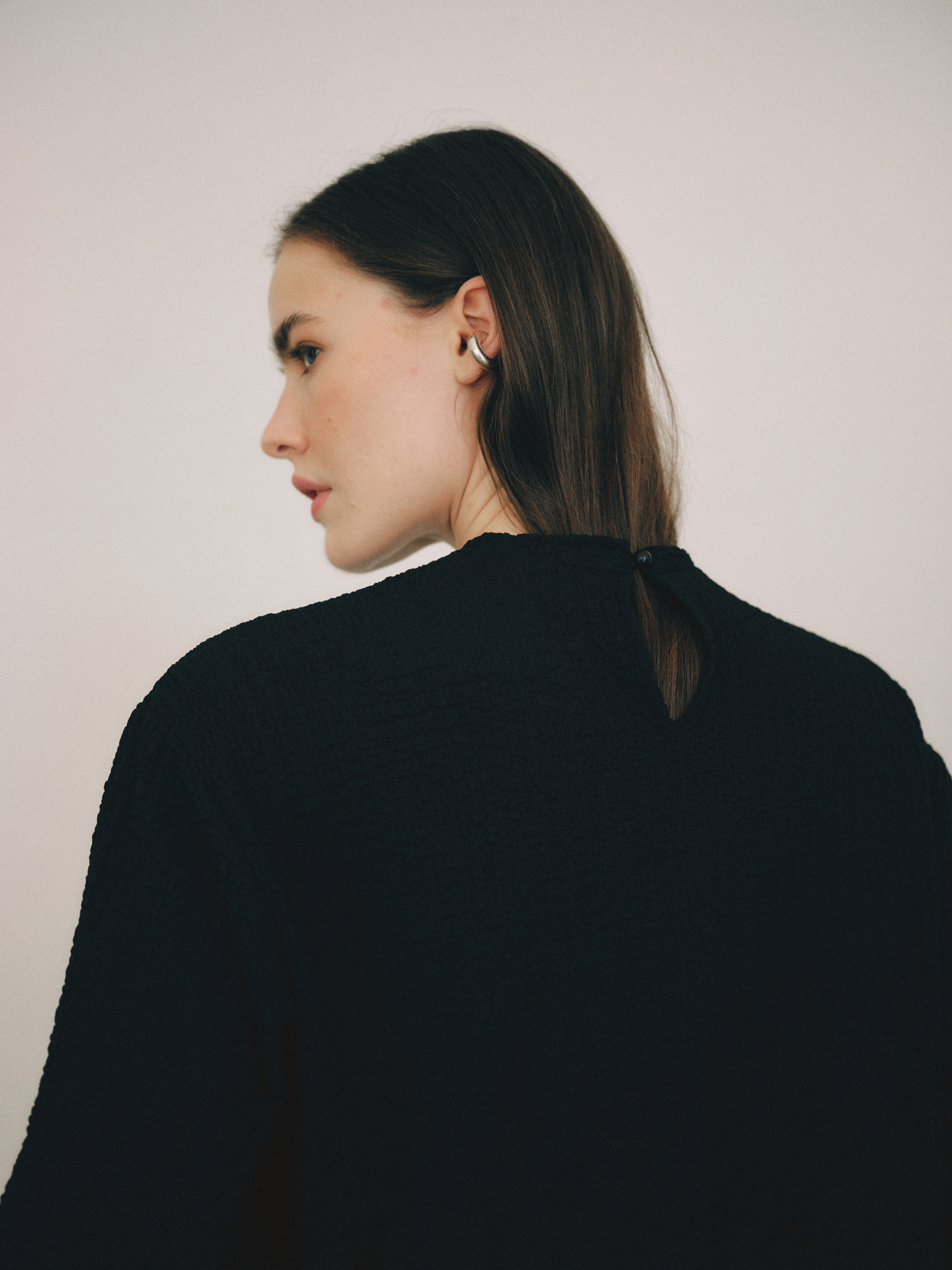 Aurelia & Zwei Frauen Strukturalny Black top černý poslední kusy
