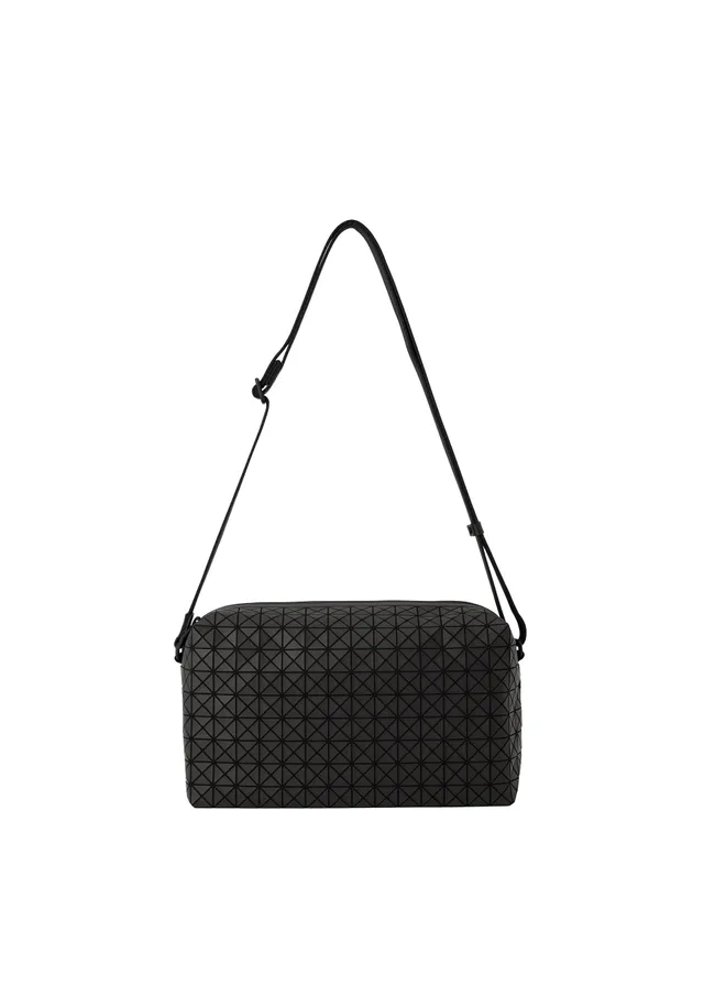 Issey Miyake Saddle Bag kabelka matná černá