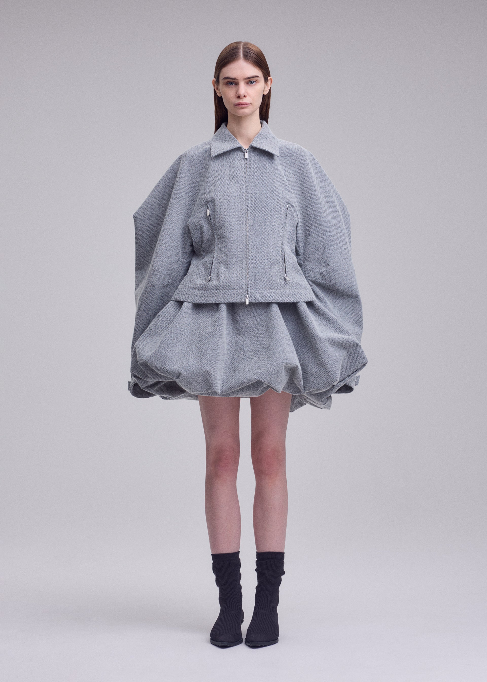 Issey Miyake Reflection bunda šedá reflexní