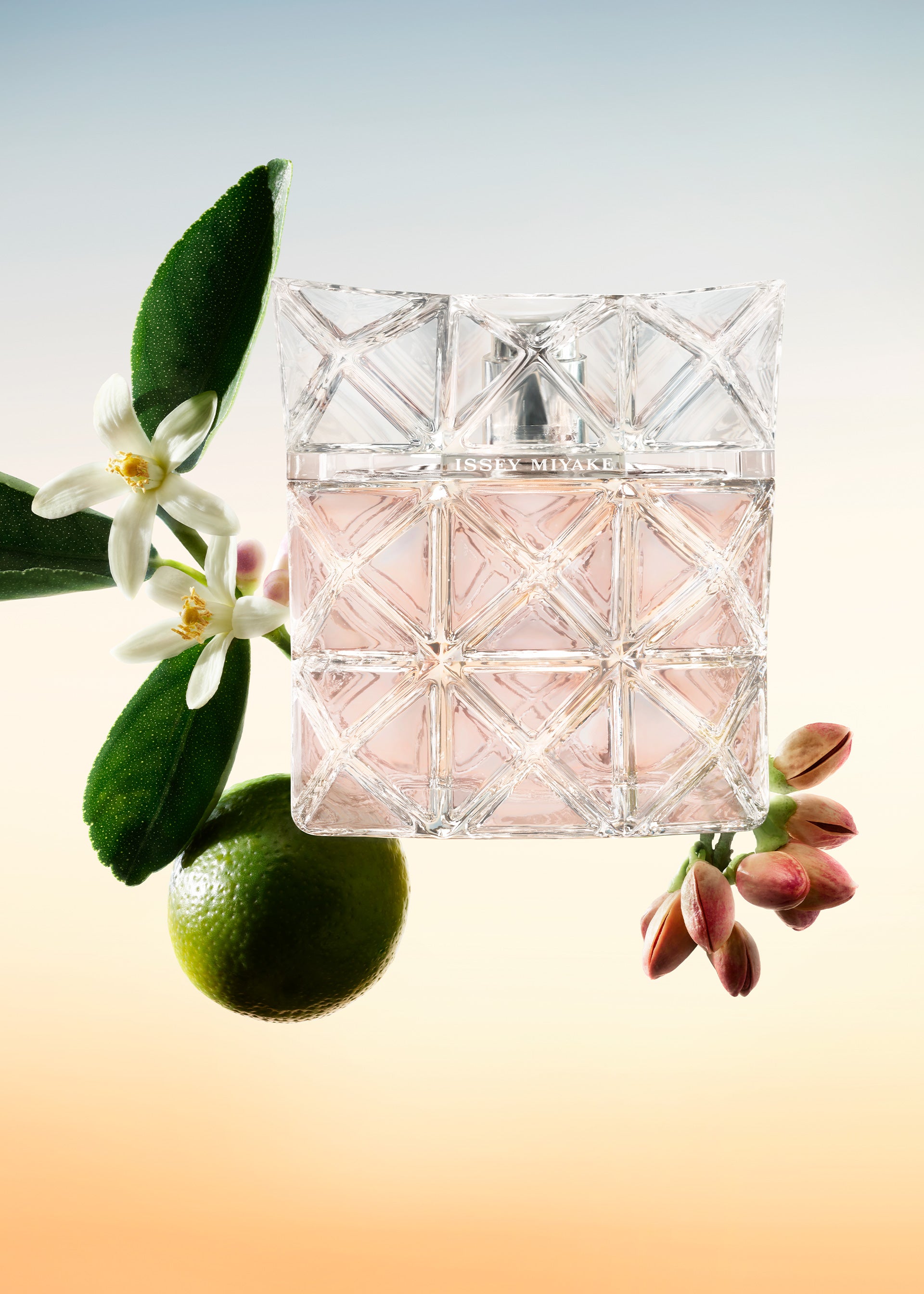 Issey Miyake Lumière d'Issey parfémovaná voda 30 ml květiny