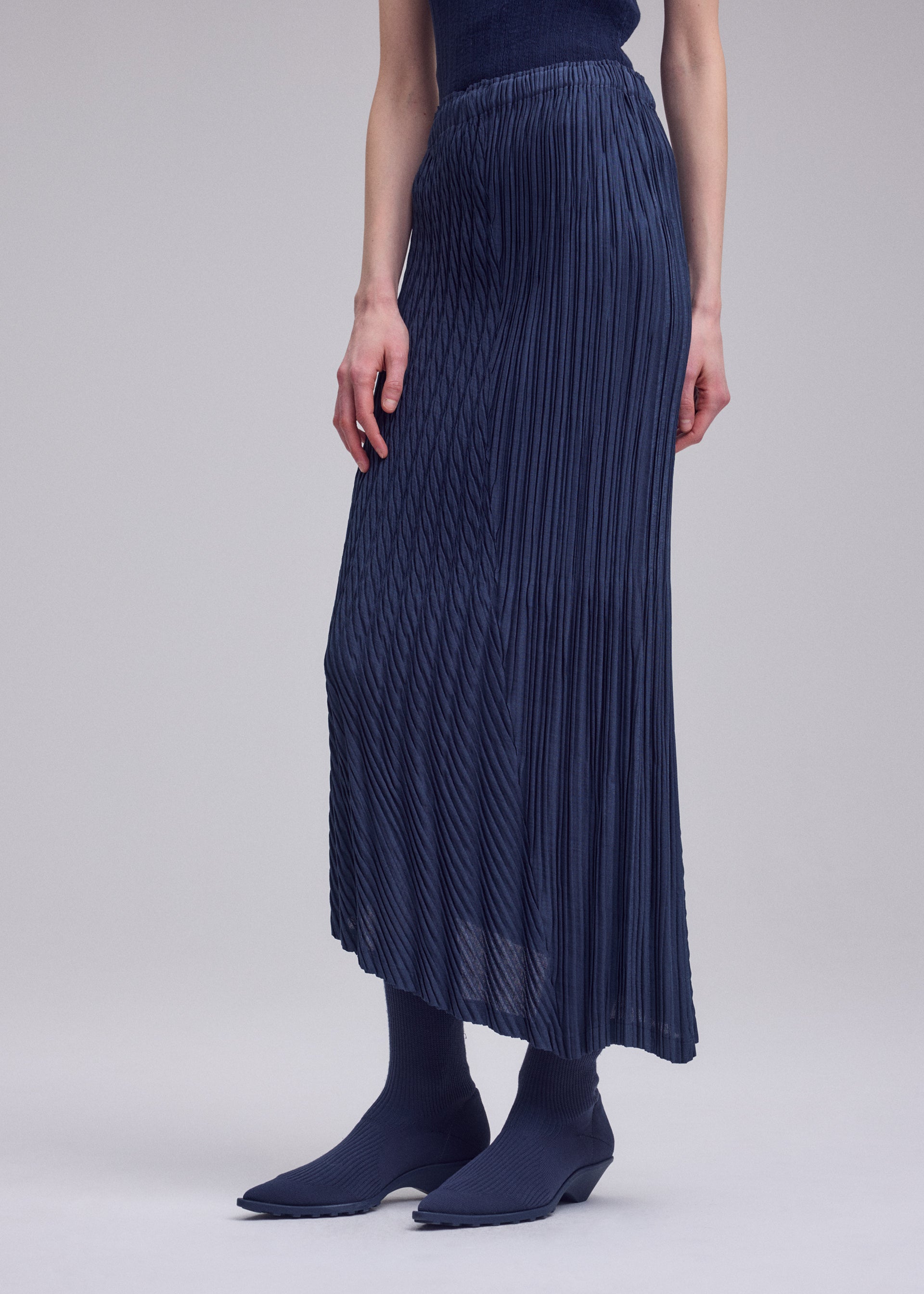 Issey Miyake Unfurling Pleats plisovaná sukně bílá 2
