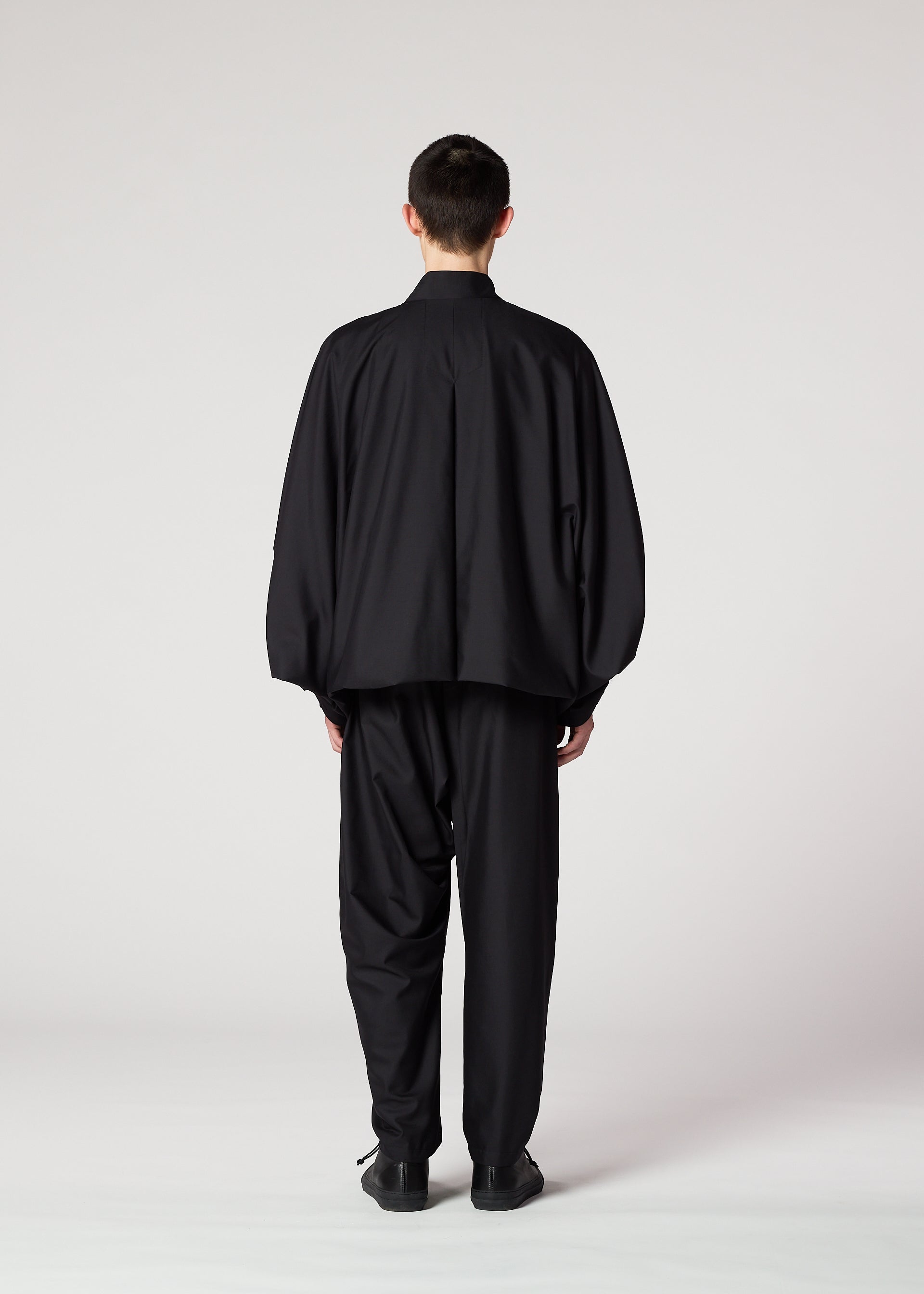 Issey Miyake Swing Black pánské kalhoty černé vel. 2