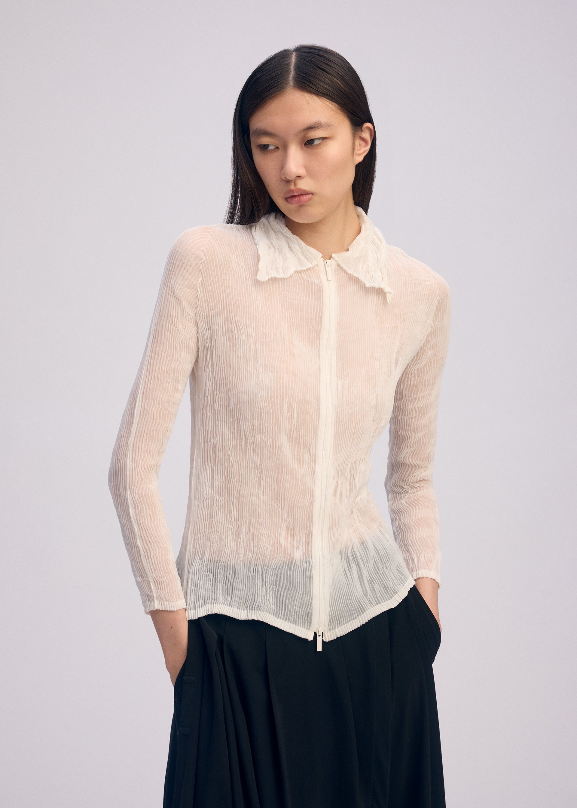 Issey Miyake Chiffon Twist BK/WT-66 kardigan white zip