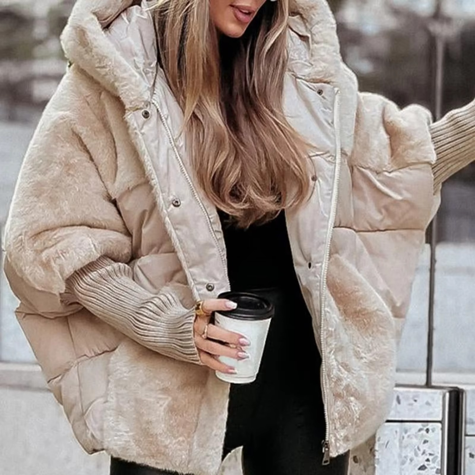 Norielle krátká oversize bunda s kapucí béžová teplá