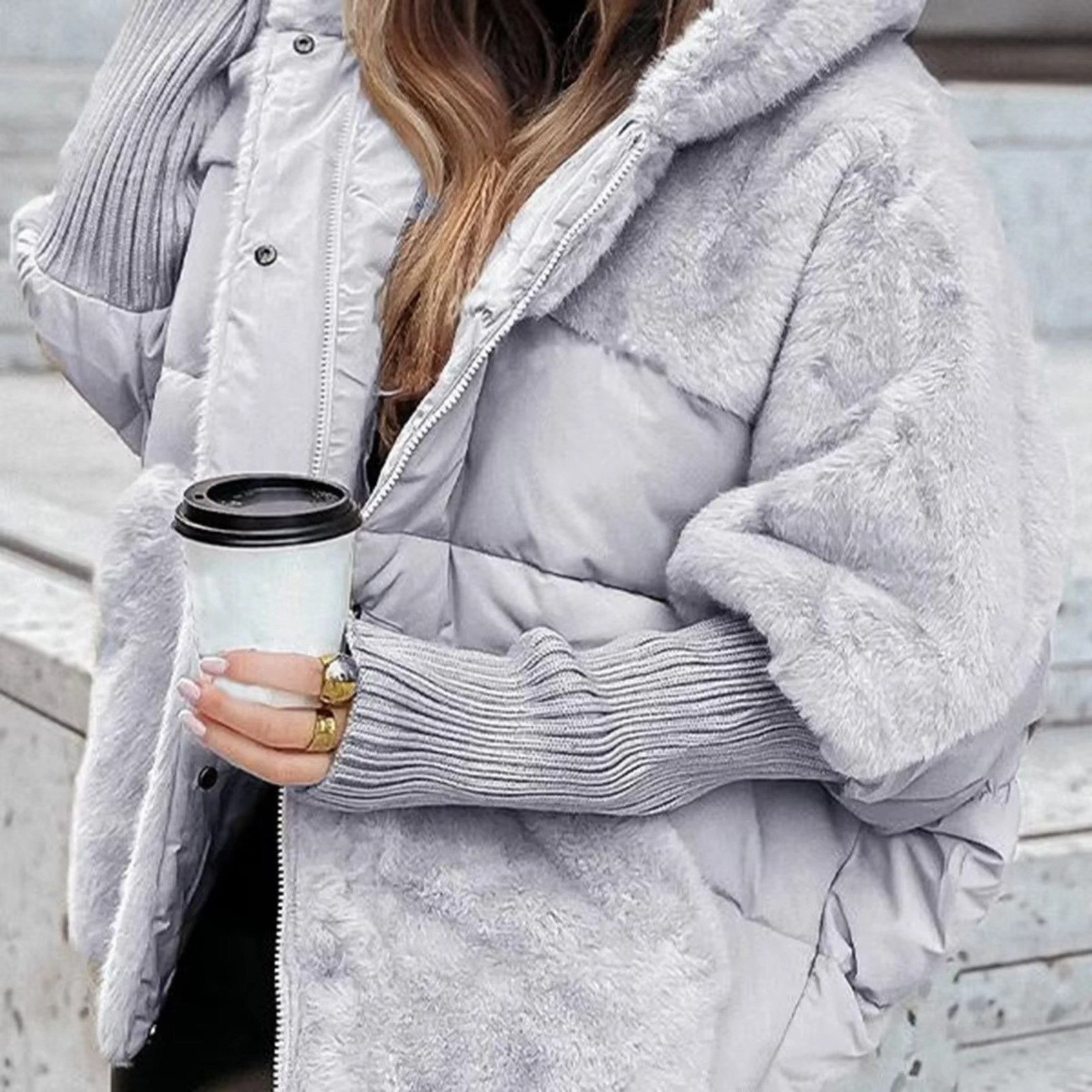 Norielle krátká oversize bunda s kapucí béžová teplá