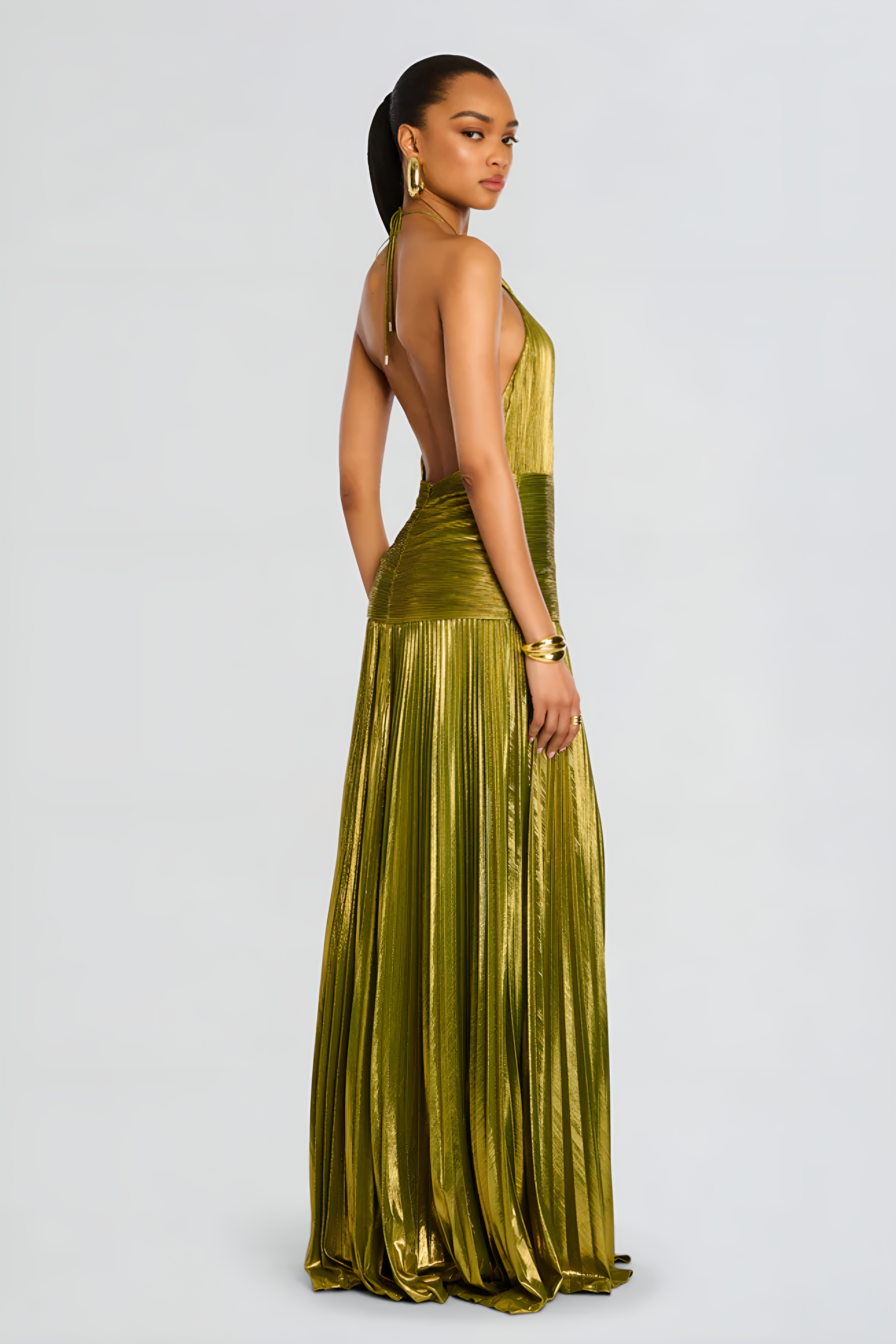 Norielle plisované halter maxi šaty s rozparkem