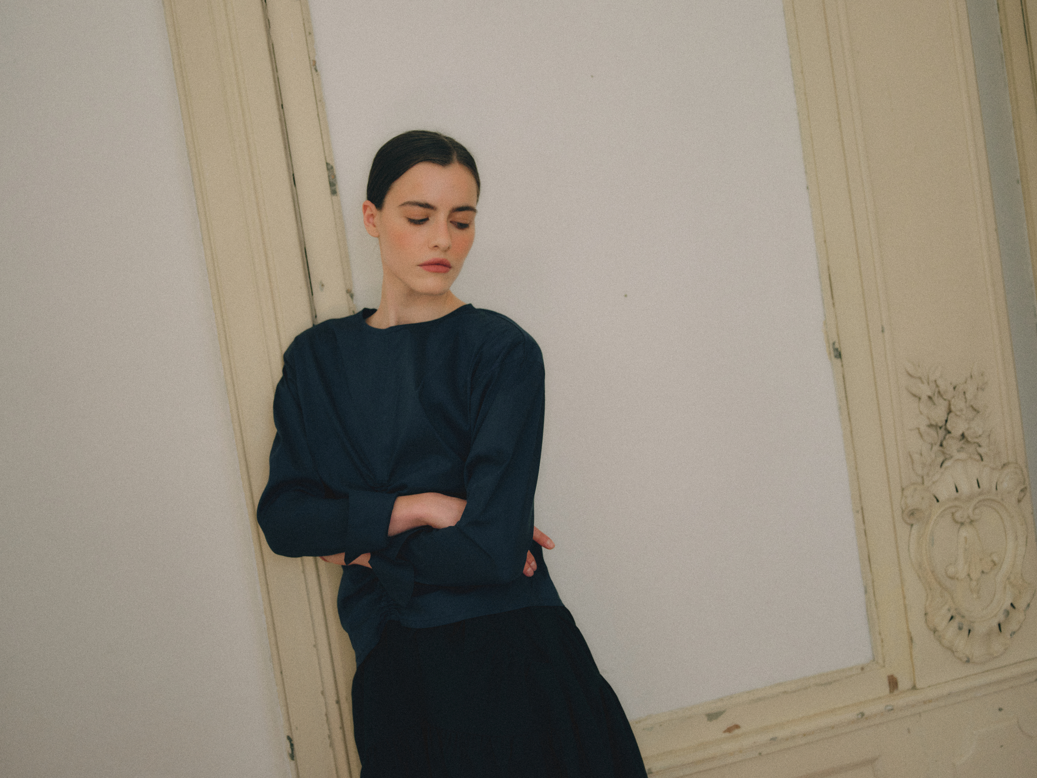 Aurelia & Zwei Frauen Dark Navy košile tmavě modrá saténová
