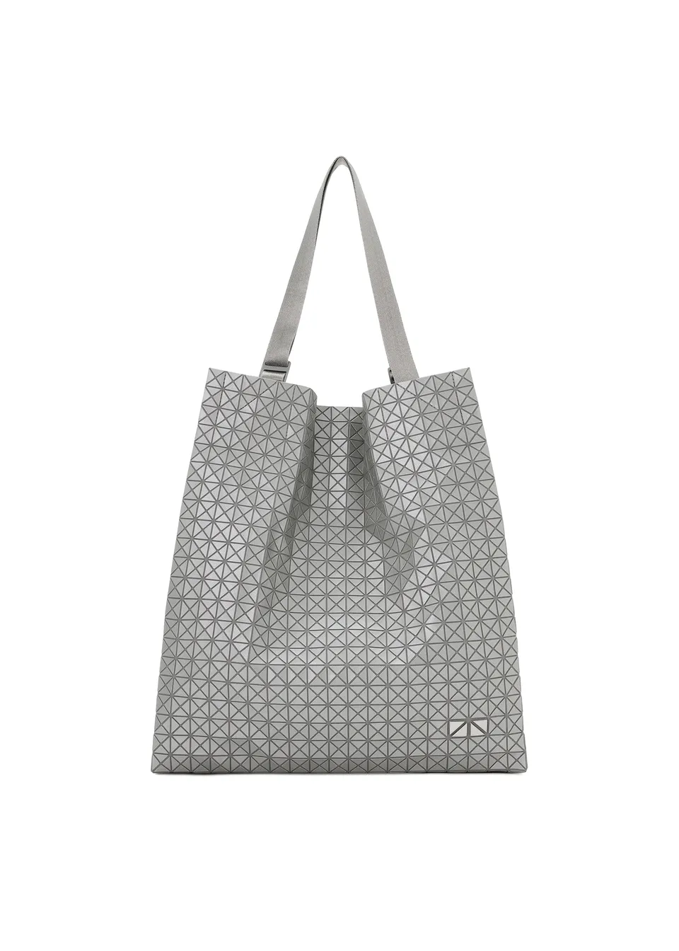 Issey Miyake Cart S Reflector tote kabelka silver na notebook