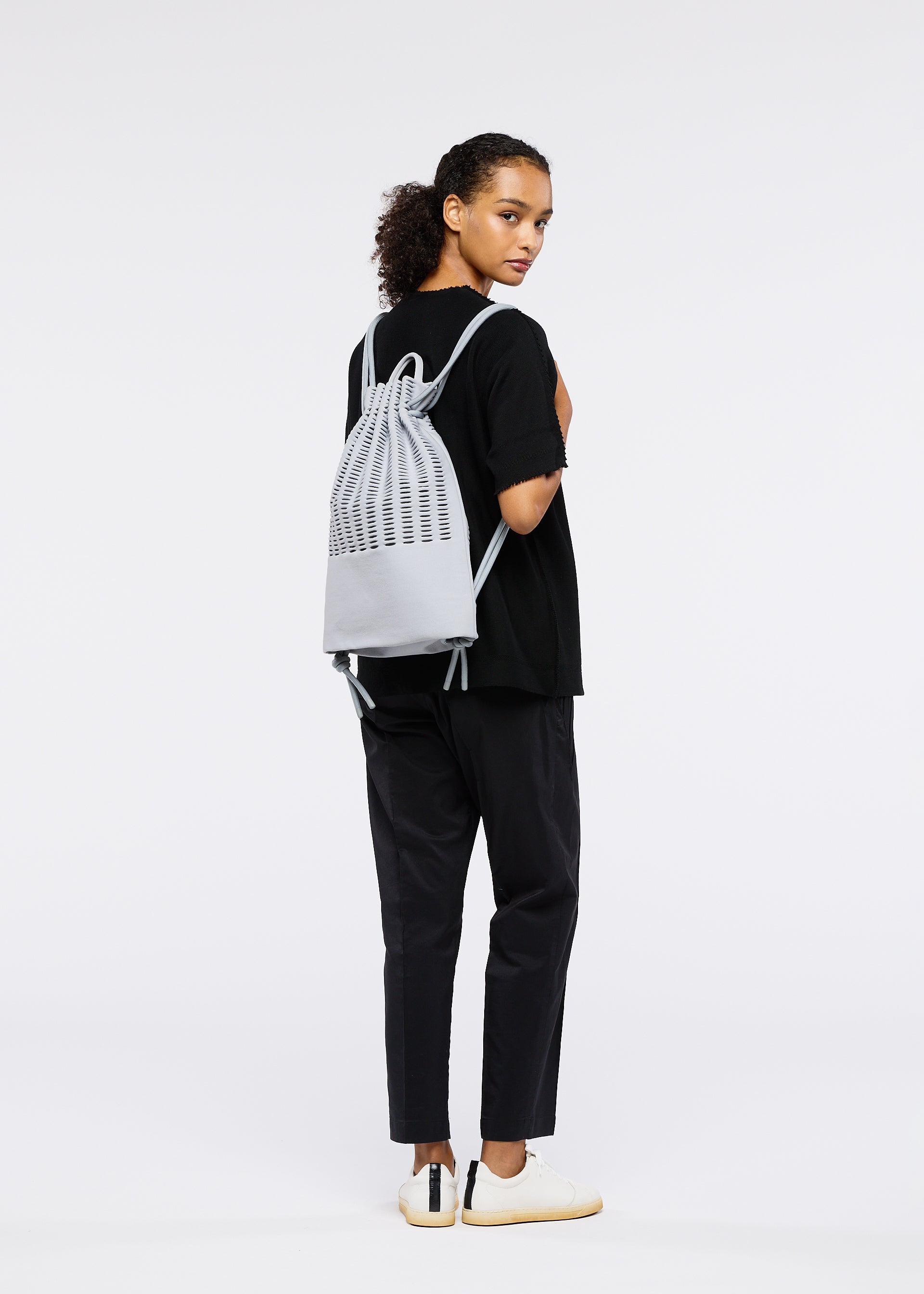 Issey Miyake Mokko Knapsack batoh černý lehký pletený