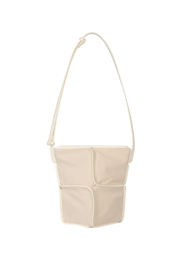 Issey Miyake Frame kabelka černá přes rameno