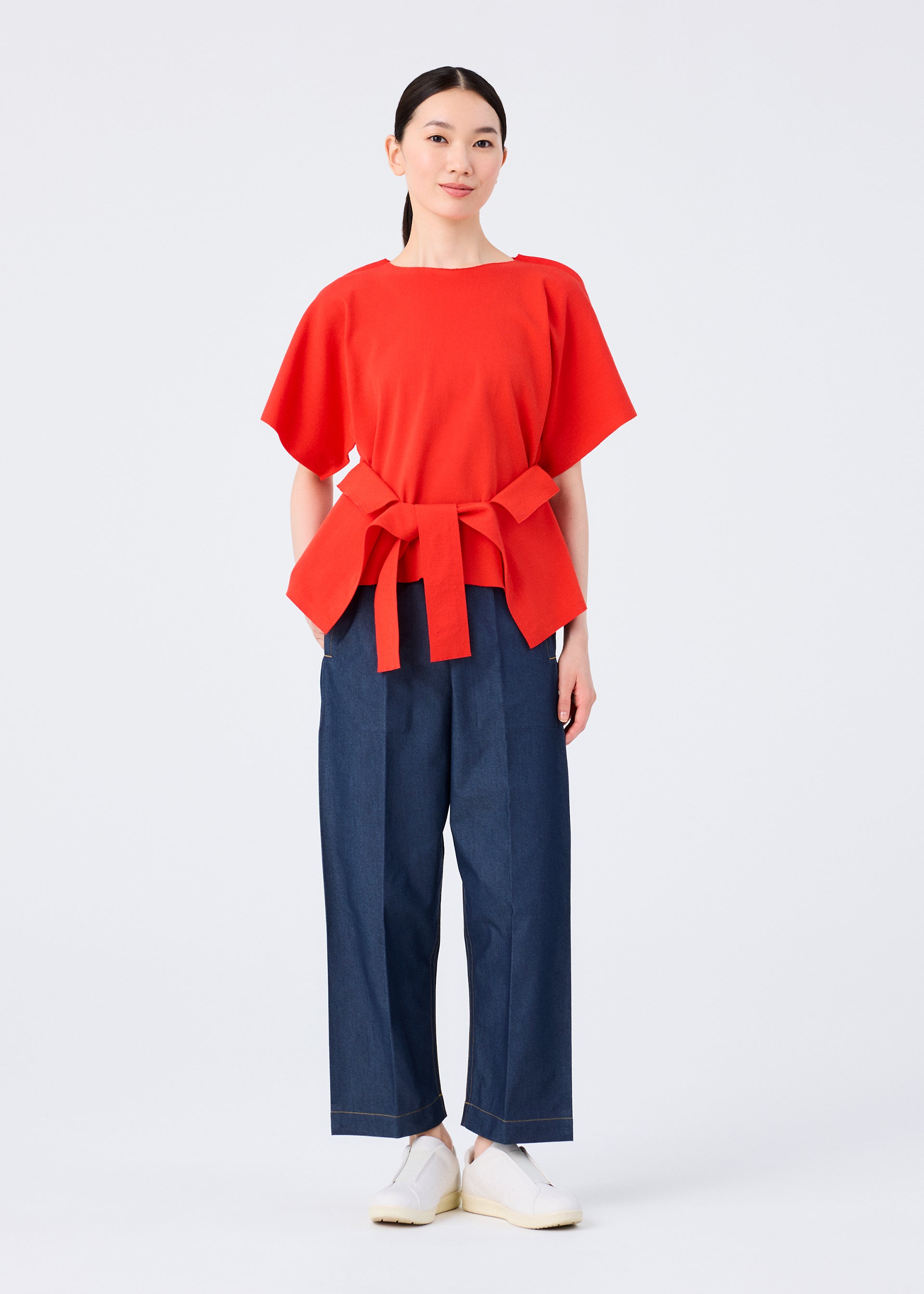 Issey Miyake me Flat Jersey top černý bavlna kapsa