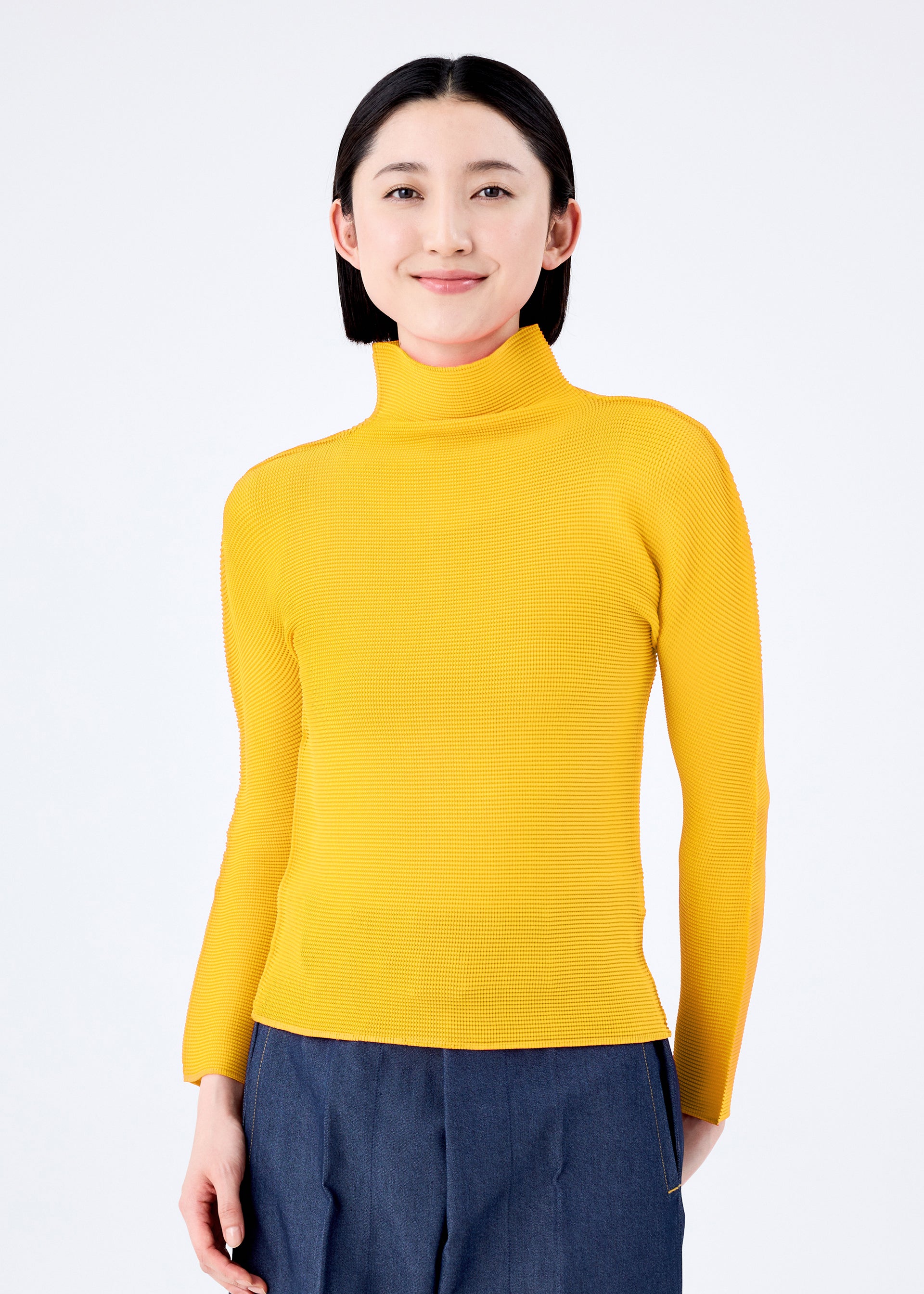 Issey Miyake Palette 13 plisovaný top off white