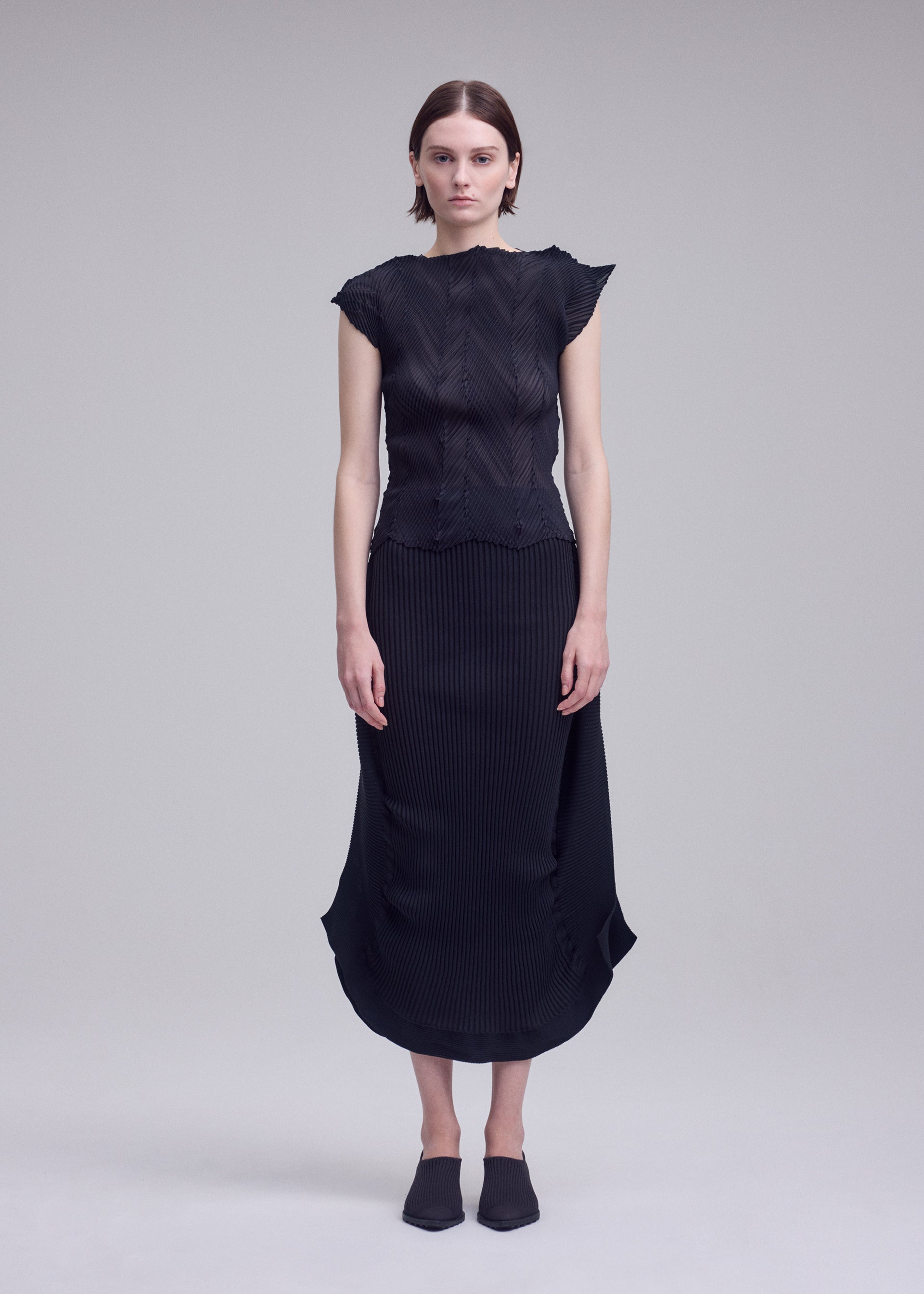 Issey Miyake Zigzag Pleats top světle modrá krátký rukáv