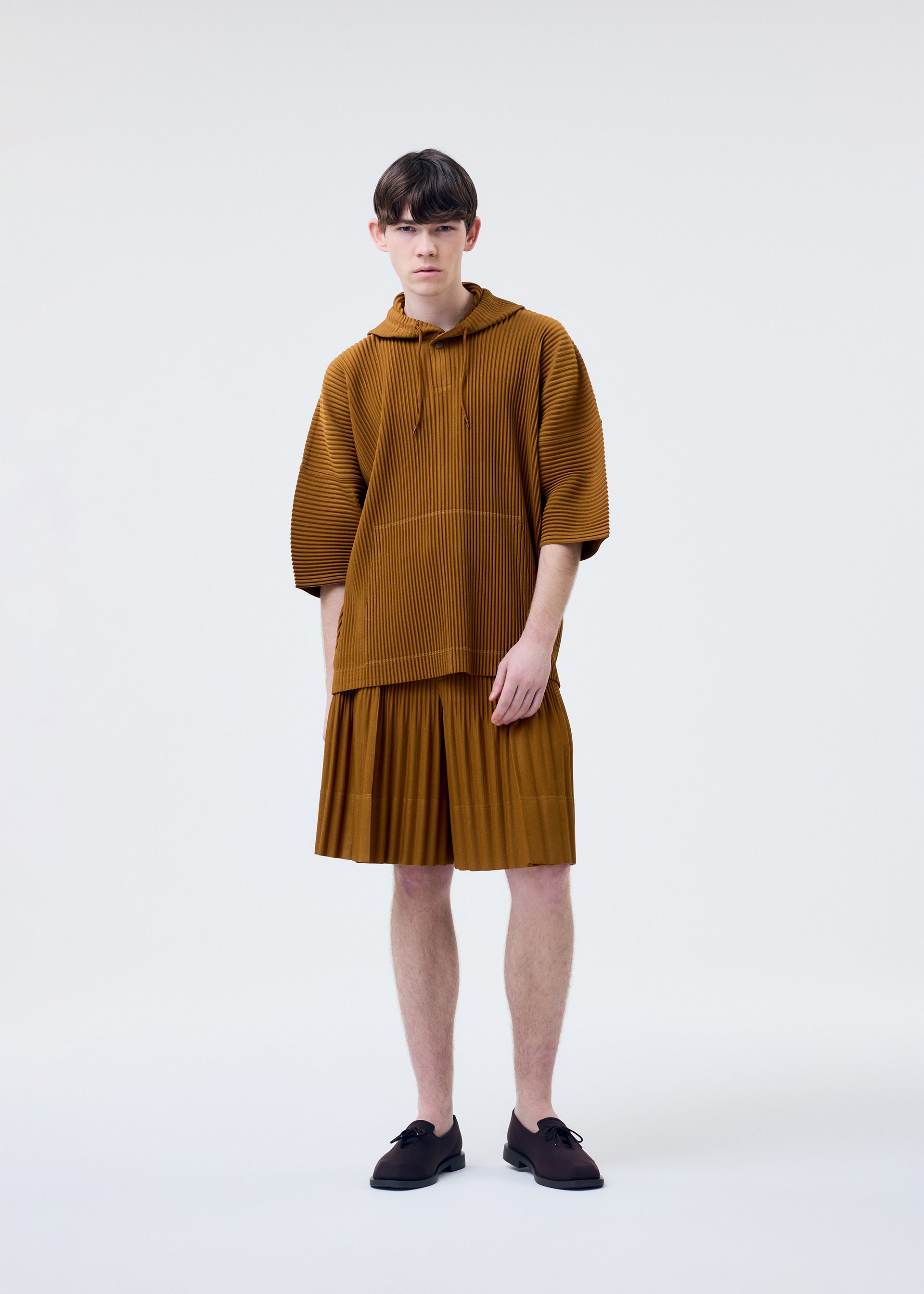 Issey Miyake Monthly Colors: June mikina černá s kapucí