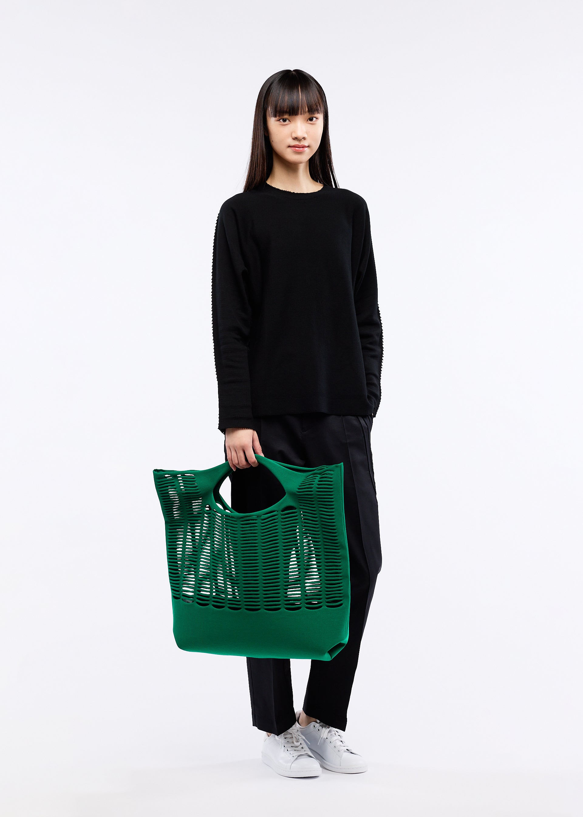 Issey Miyake Good Goods Mokko tote kabelka Off White lehká