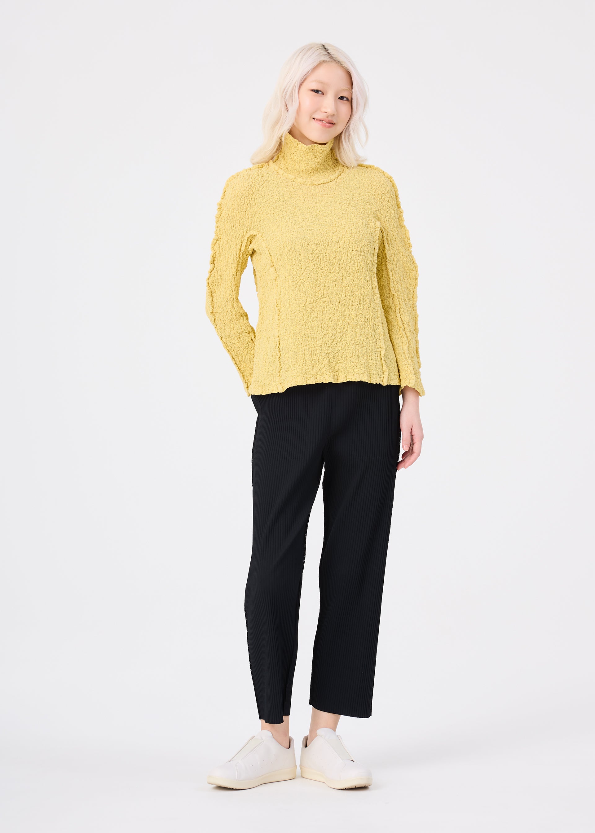 Issey Miyake Round Cauliflower bavlněný rolák taupe