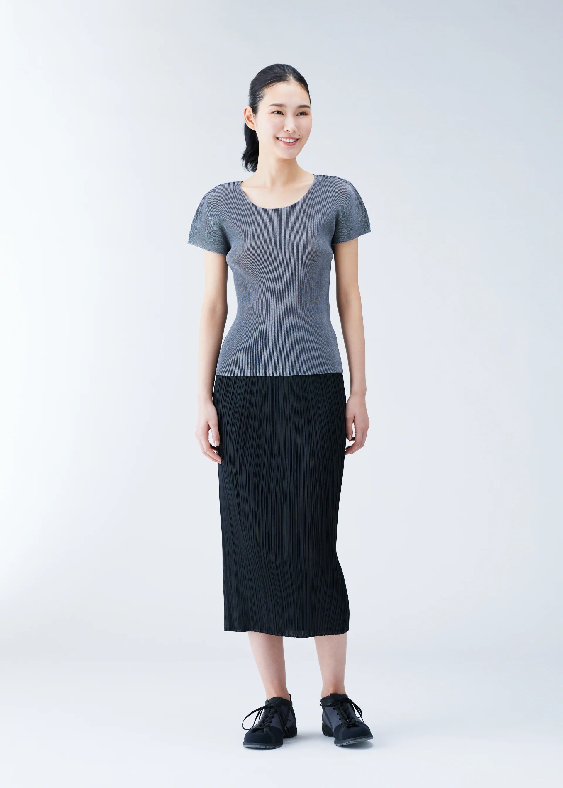 Issey Miyake Mist Basics top světle šedá, vel. 3