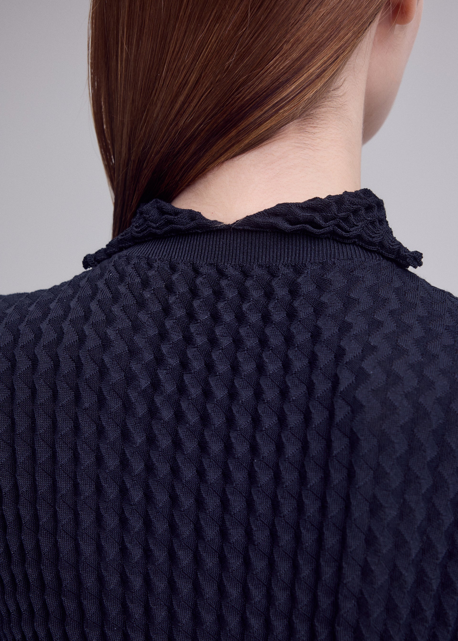 Issey Miyake Spongy BK-68 šaty černé pletené