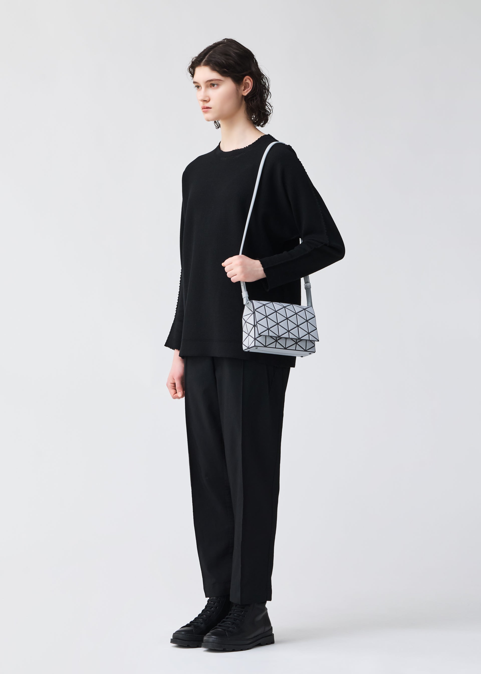 Issey Miyake Bao Bao Fossette kabelka světle šedá 2v1 crossbody