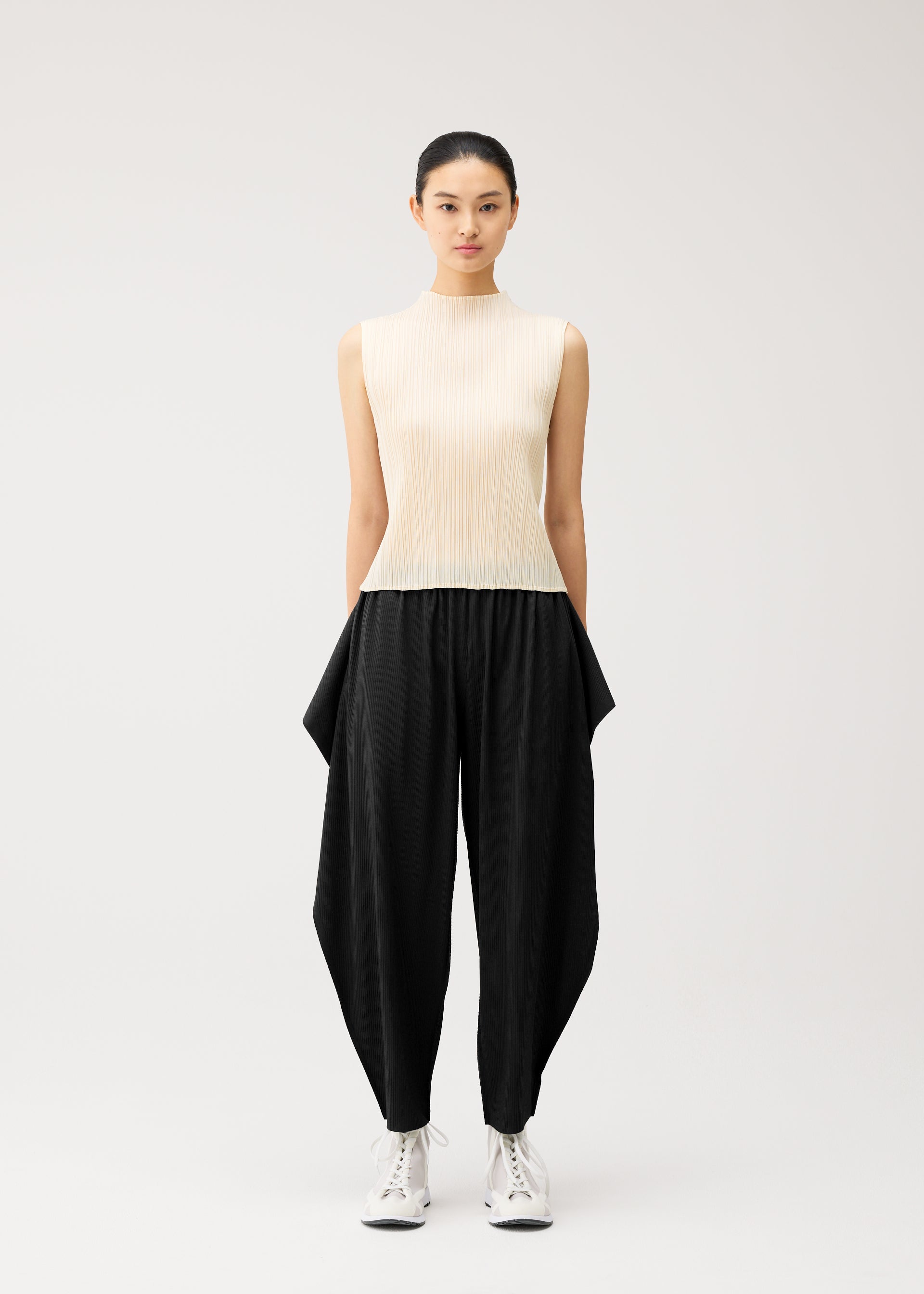 Issey Miyake A-Poc Bottoms plisované kalhoty black