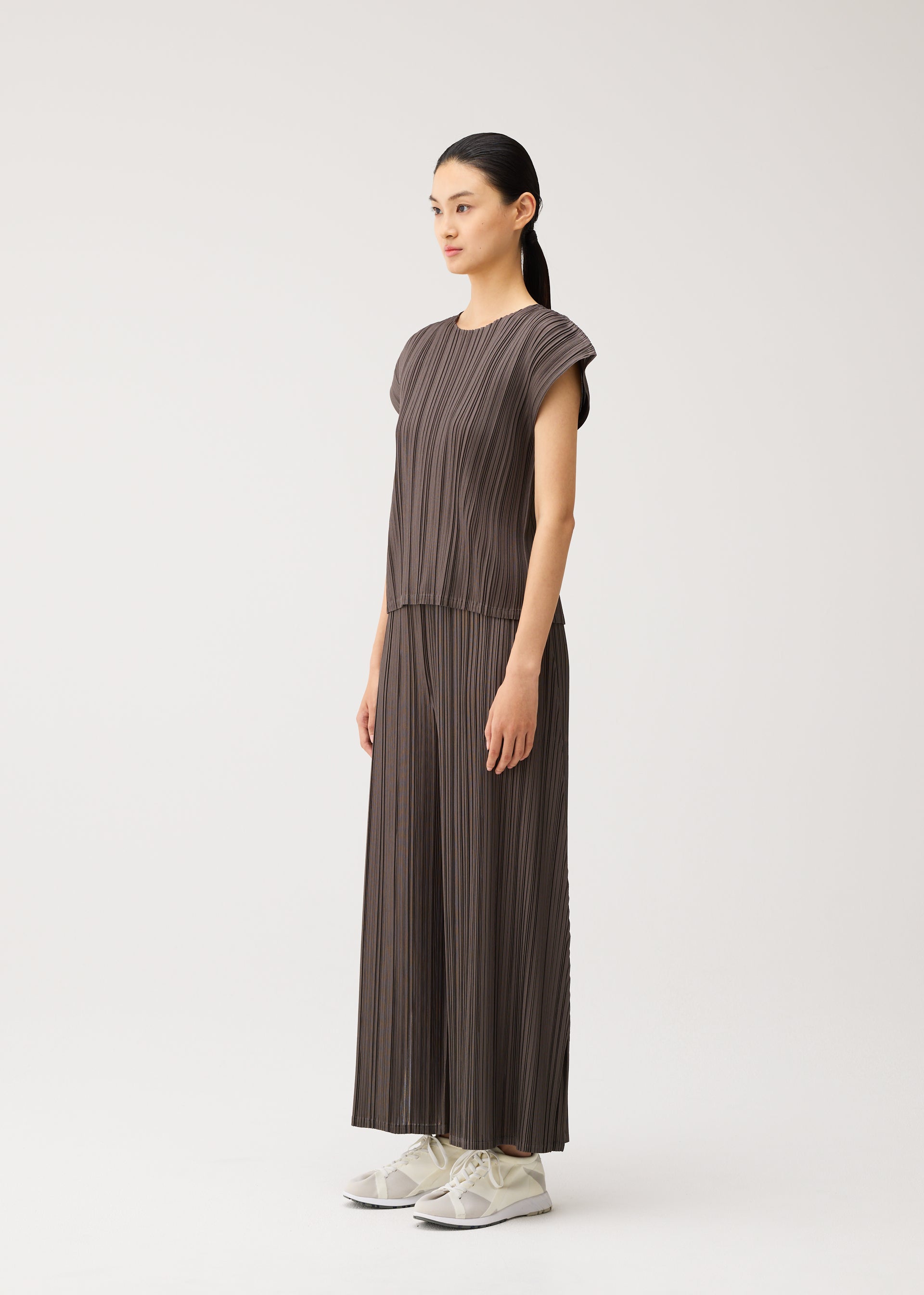 Issey Miyake Mellow Pleats PP63JF283 kalhoty černé flare